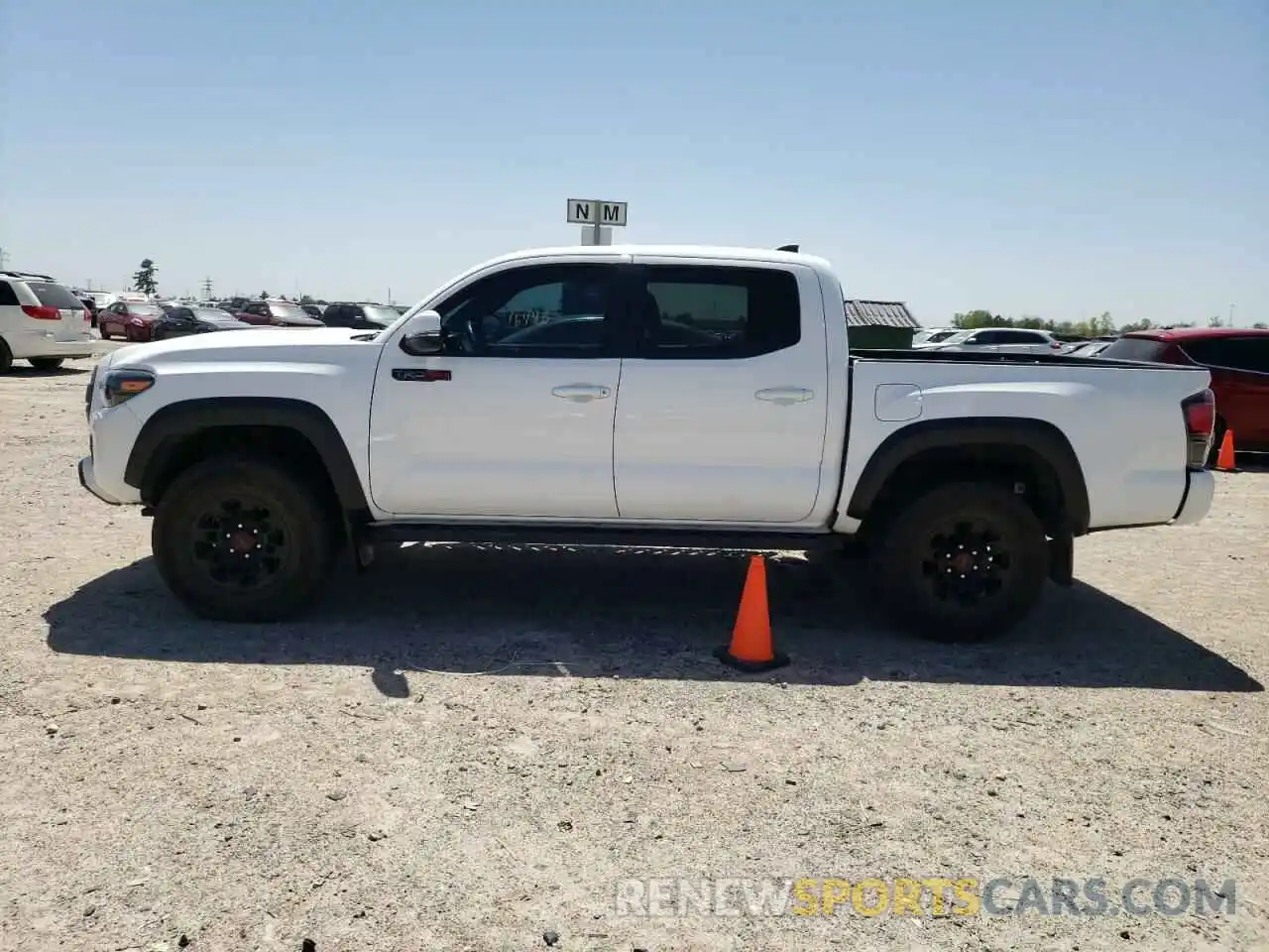 9 Photograph of a damaged car 5TFCZ5AN3KX187125 TOYOTA TACOMA 2019