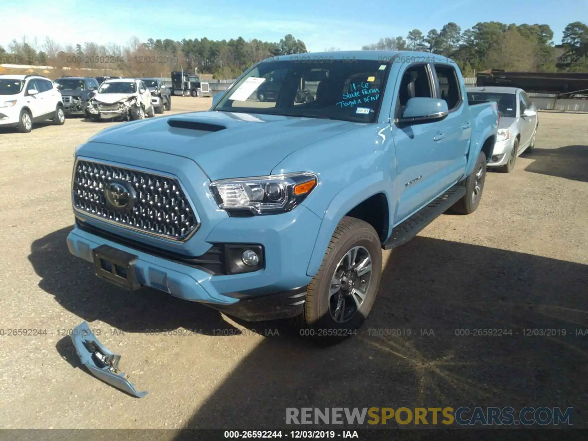 2 Фотография поврежденного автомобиля 5TFCZ5AN3KX188968 TOYOTA TACOMA 2019