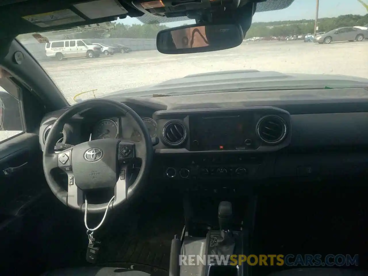 9 Photograph of a damaged car 5TFCZ5AN3KX189148 TOYOTA TACOMA 2019