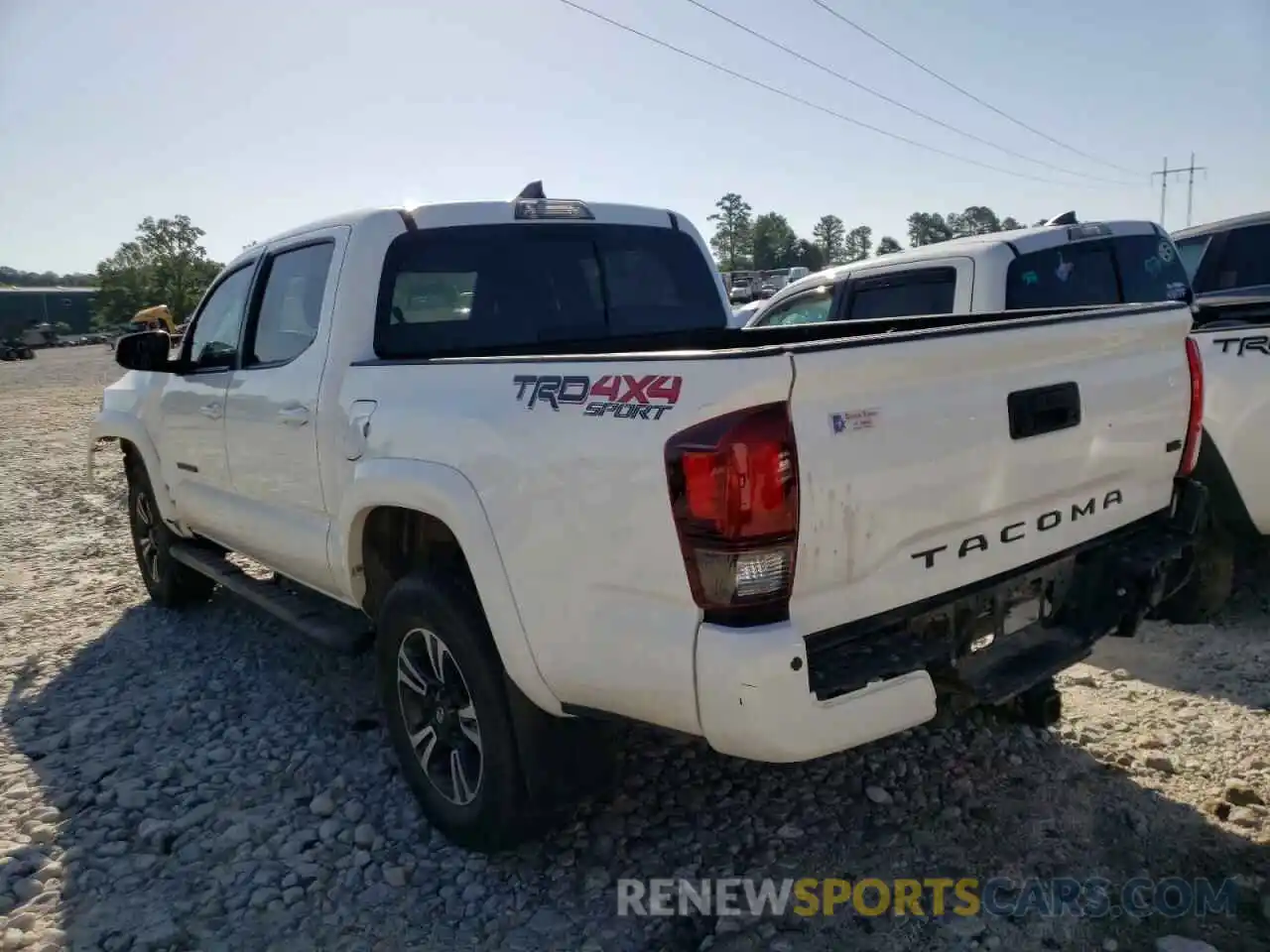 3 Photograph of a damaged car 5TFCZ5AN3KX189554 TOYOTA TACOMA 2019