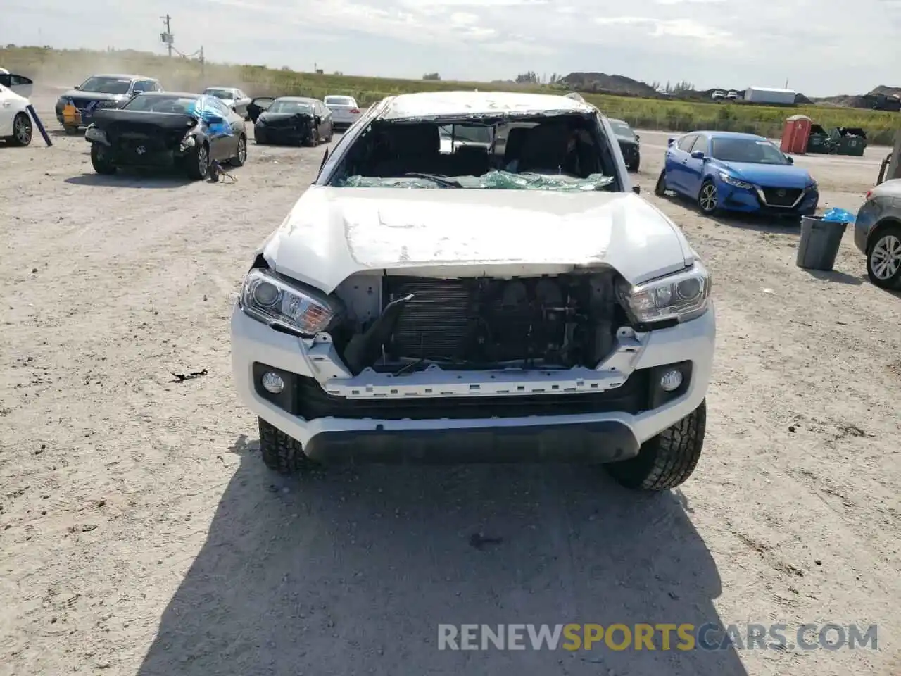 9 Photograph of a damaged car 5TFCZ5AN3KX190686 TOYOTA TACOMA 2019