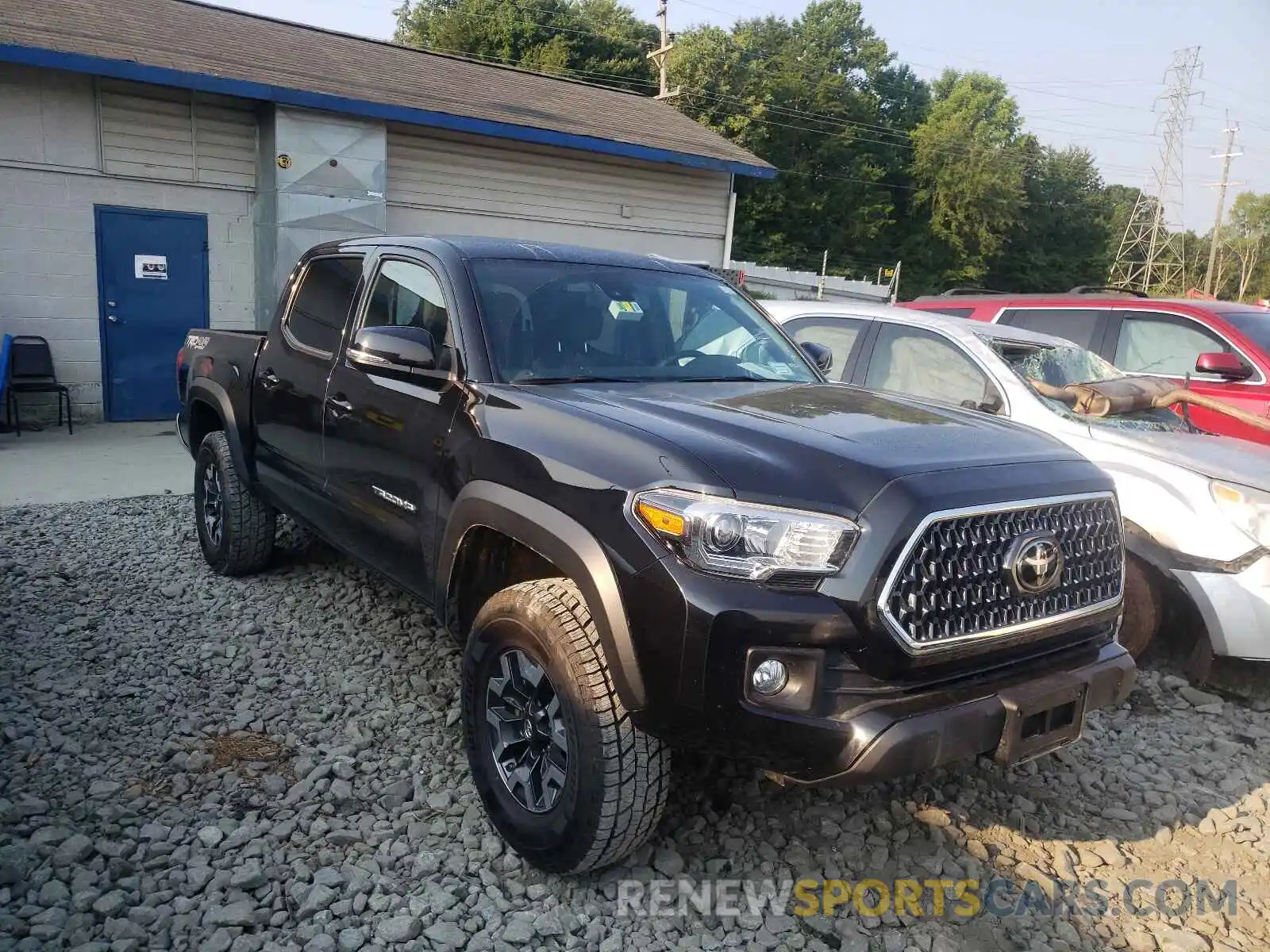 1 Photograph of a damaged car 5TFCZ5AN3KX194978 TOYOTA TACOMA 2019