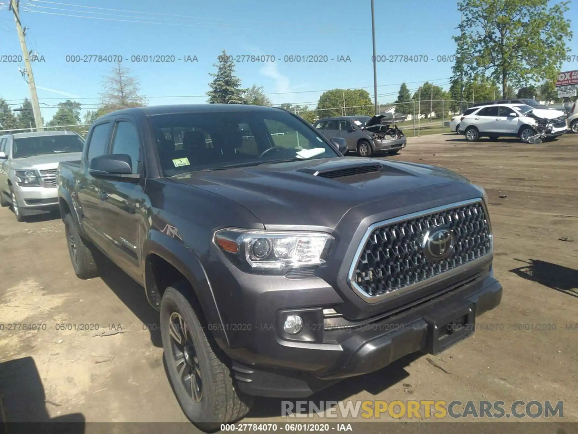 1 Photograph of a damaged car 5TFCZ5AN3KX196536 TOYOTA TACOMA 2019