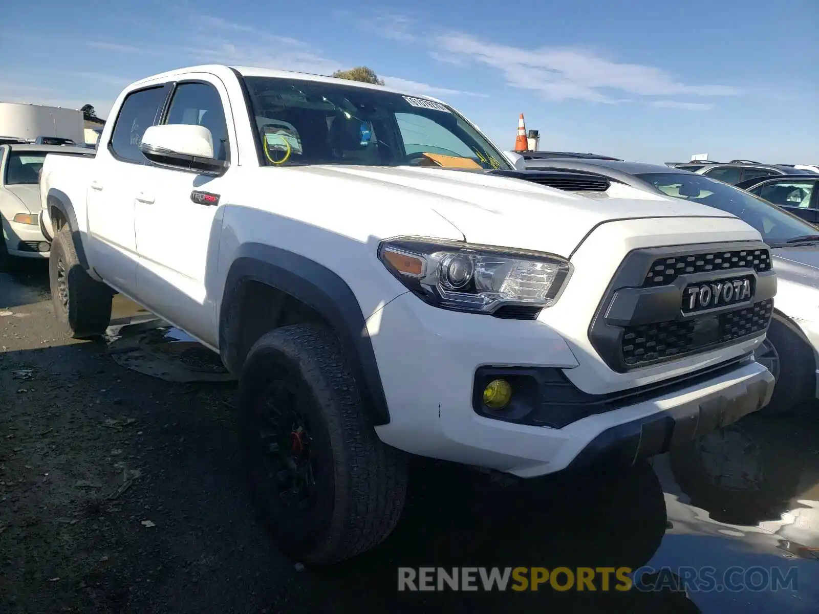 1 Photograph of a damaged car 5TFCZ5AN3KX197900 TOYOTA TACOMA 2019