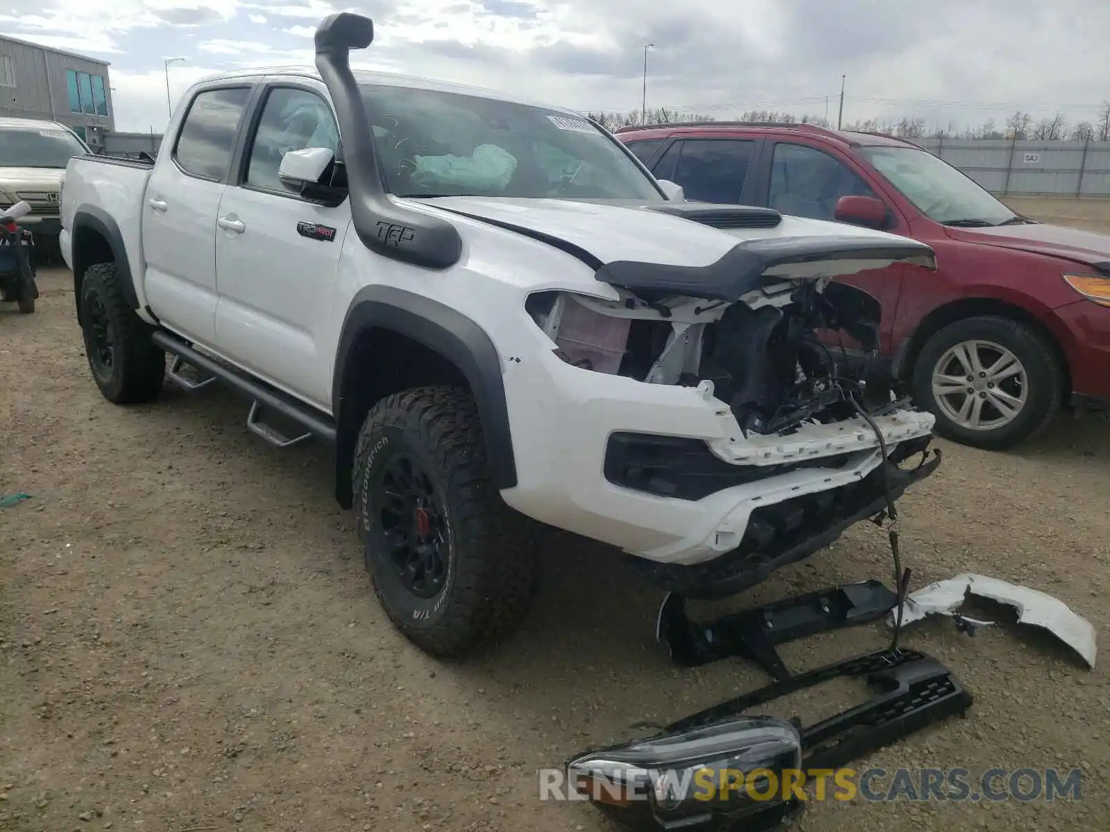 1 Photograph of a damaged car 5TFCZ5AN3KX201508 TOYOTA TACOMA 2019