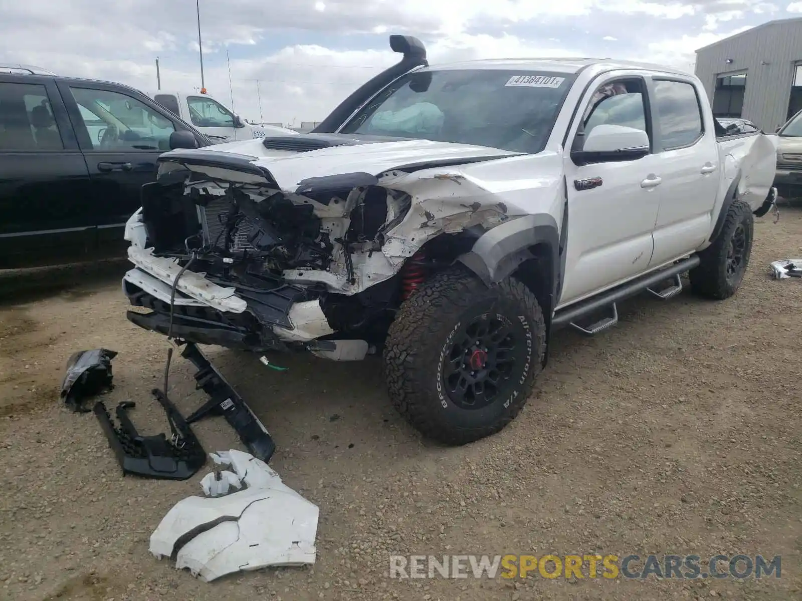 2 Photograph of a damaged car 5TFCZ5AN3KX201508 TOYOTA TACOMA 2019