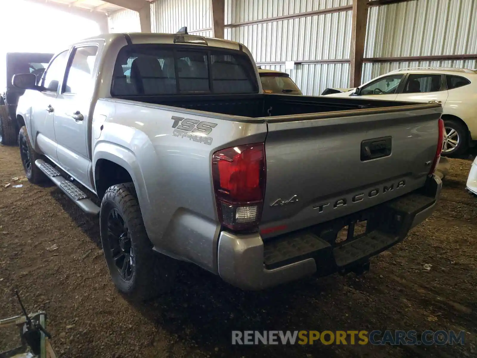 3 Photograph of a damaged car 5TFCZ5AN3KX207809 TOYOTA TACOMA 2019