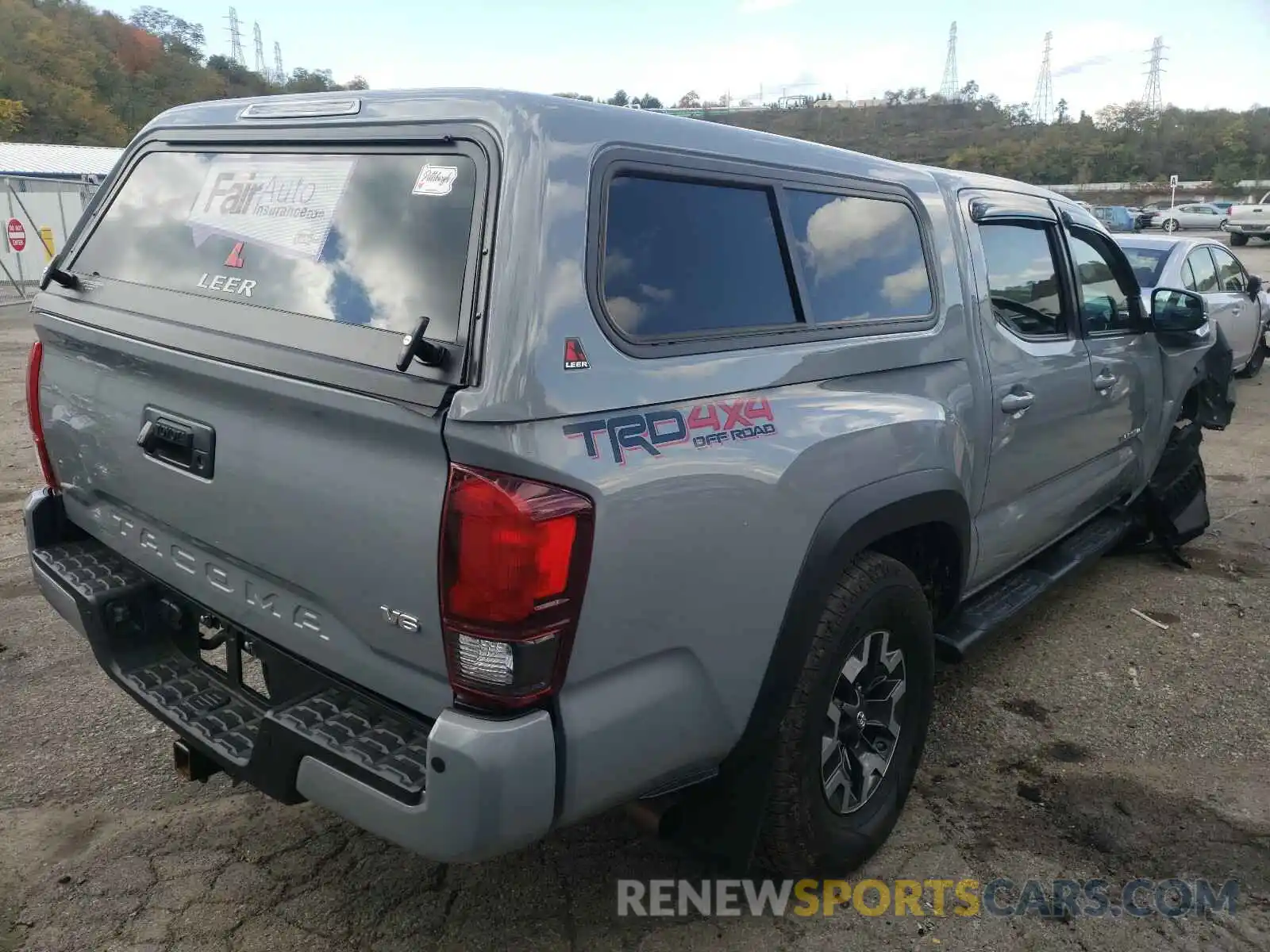 4 Photograph of a damaged car 5TFCZ5AN3KX208717 TOYOTA TACOMA 2019