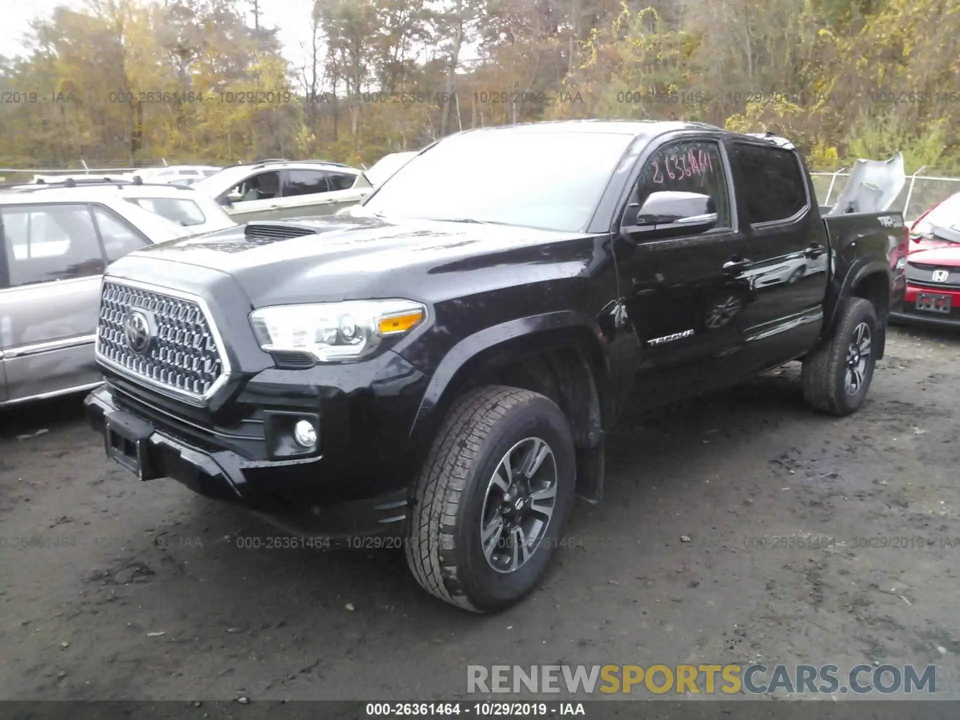 2 Фотография поврежденного автомобиля 5TFCZ5AN4KX174609 TOYOTA TACOMA 2019