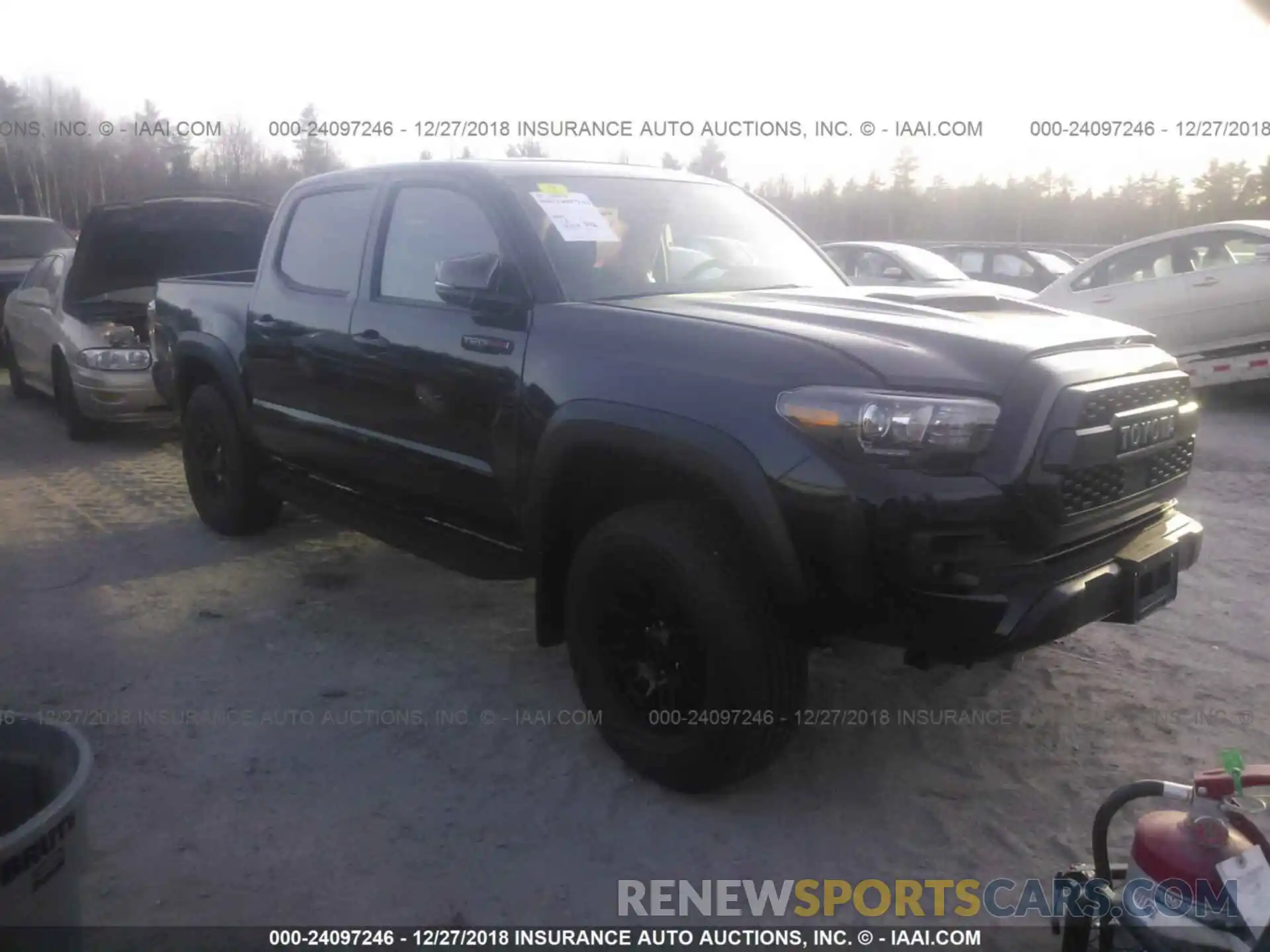 1 Photograph of a damaged car 5TFCZ5AN4KX176070 TOYOTA TACOMA 2019