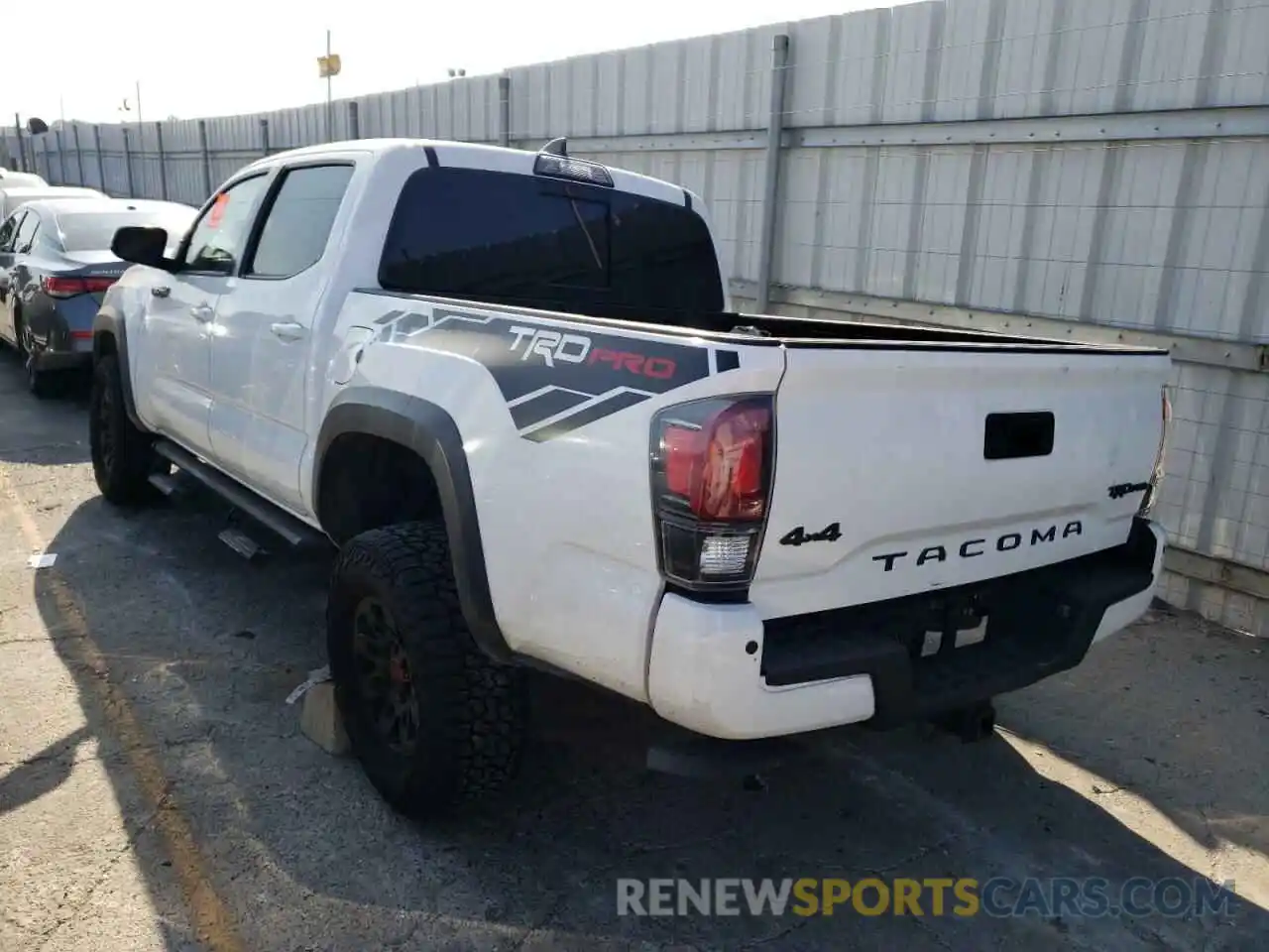 3 Photograph of a damaged car 5TFCZ5AN4KX176781 TOYOTA TACOMA 2019