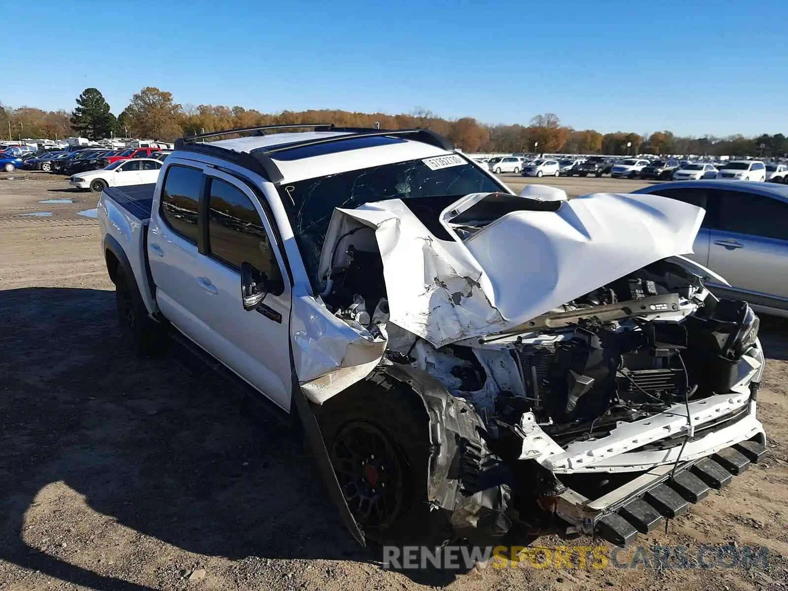 1 Photograph of a damaged car 5TFCZ5AN4KX182905 TOYOTA TACOMA 2019