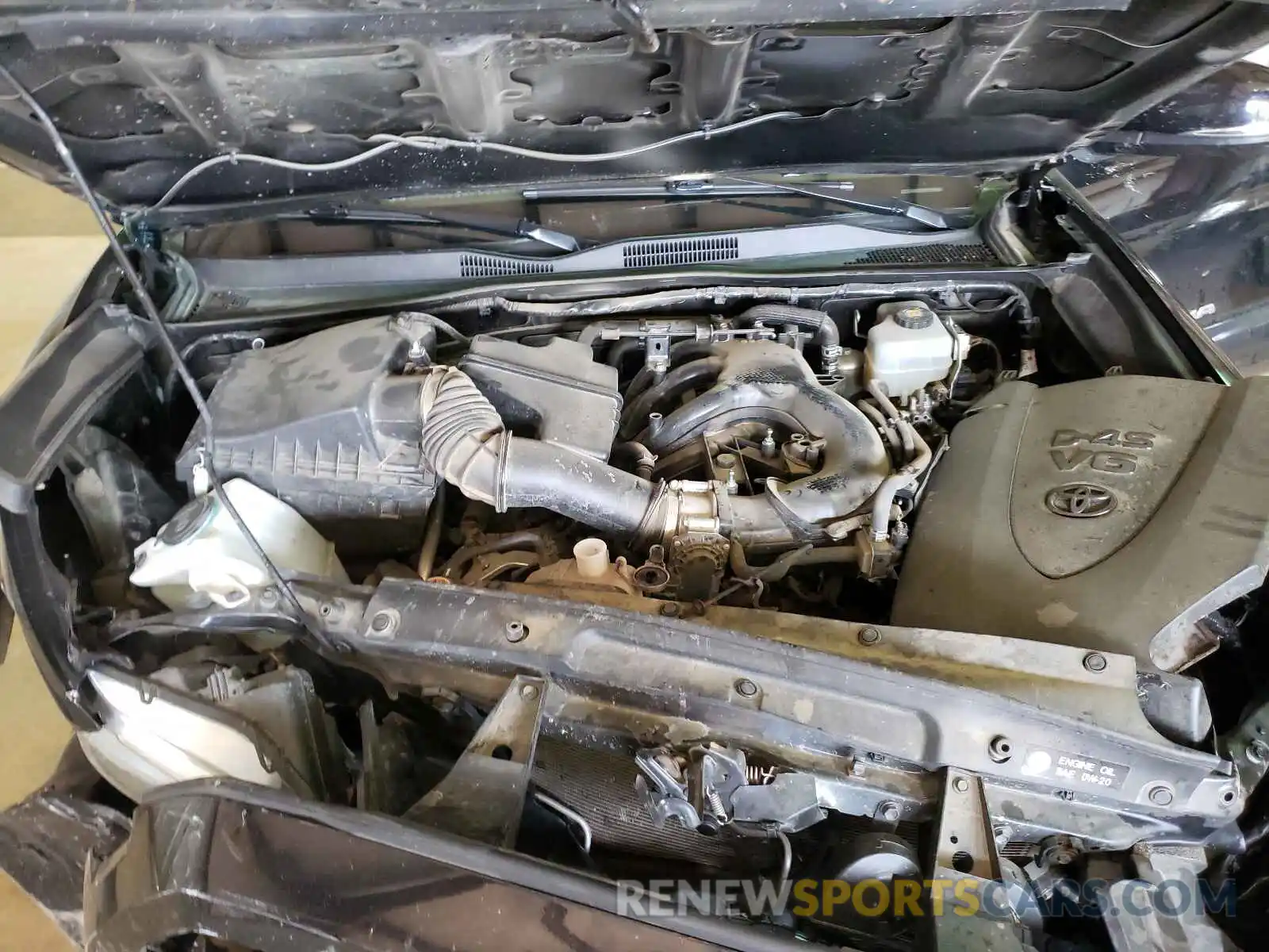 7 Photograph of a damaged car 5TFCZ5AN4KX184993 TOYOTA TACOMA 2019