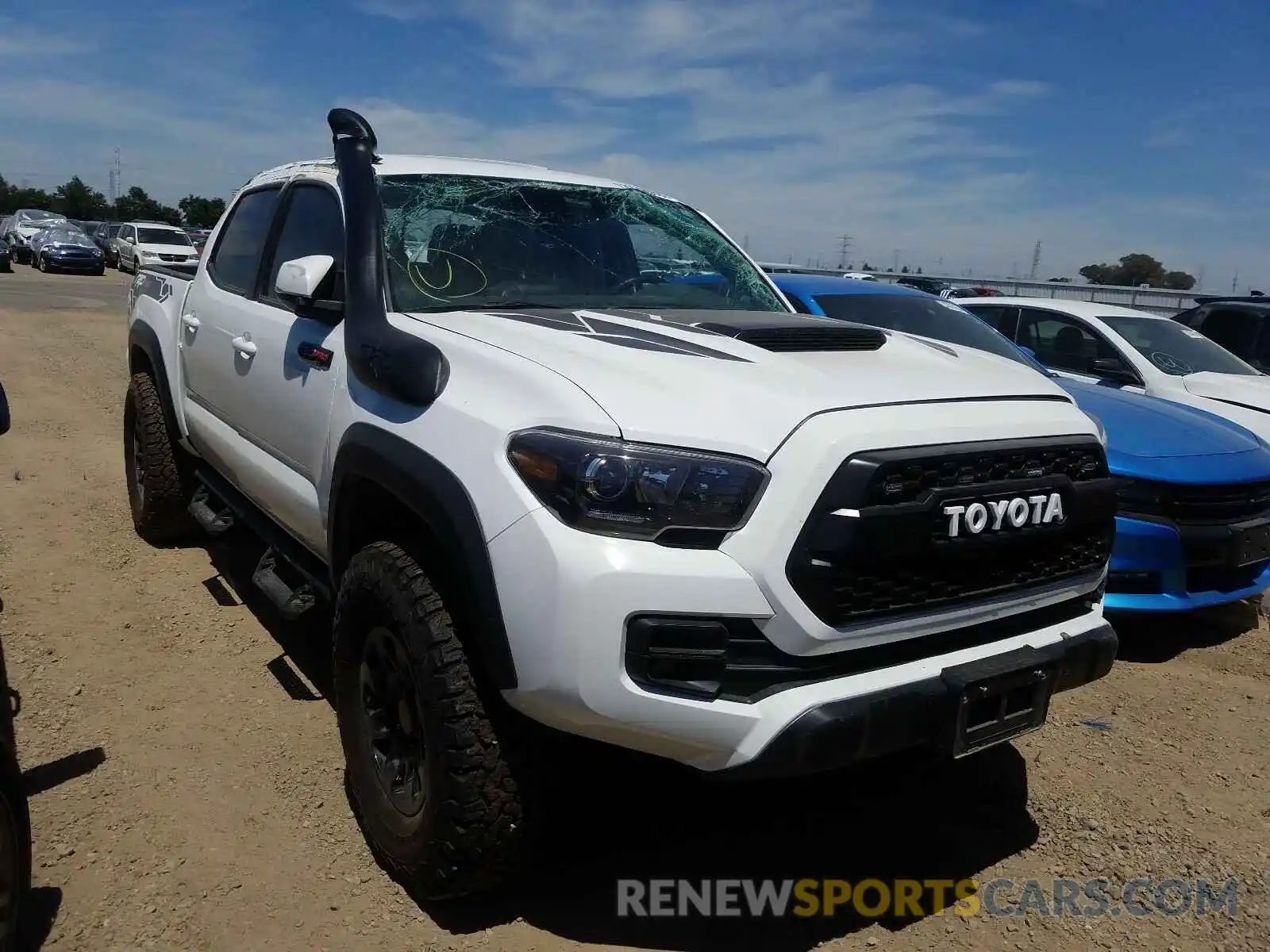 1 Photograph of a damaged car 5TFCZ5AN4KX185982 TOYOTA TACOMA 2019