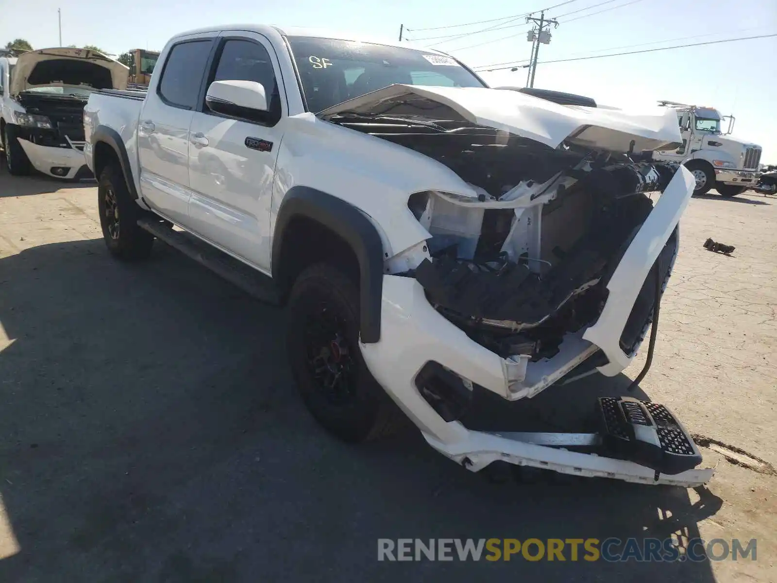 1 Photograph of a damaged car 5TFCZ5AN4KX189207 TOYOTA TACOMA 2019