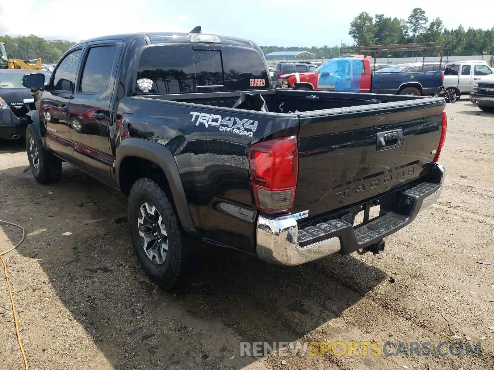 3 Фотография поврежденного автомобиля 5TFCZ5AN4KX190695 TOYOTA TACOMA 2019