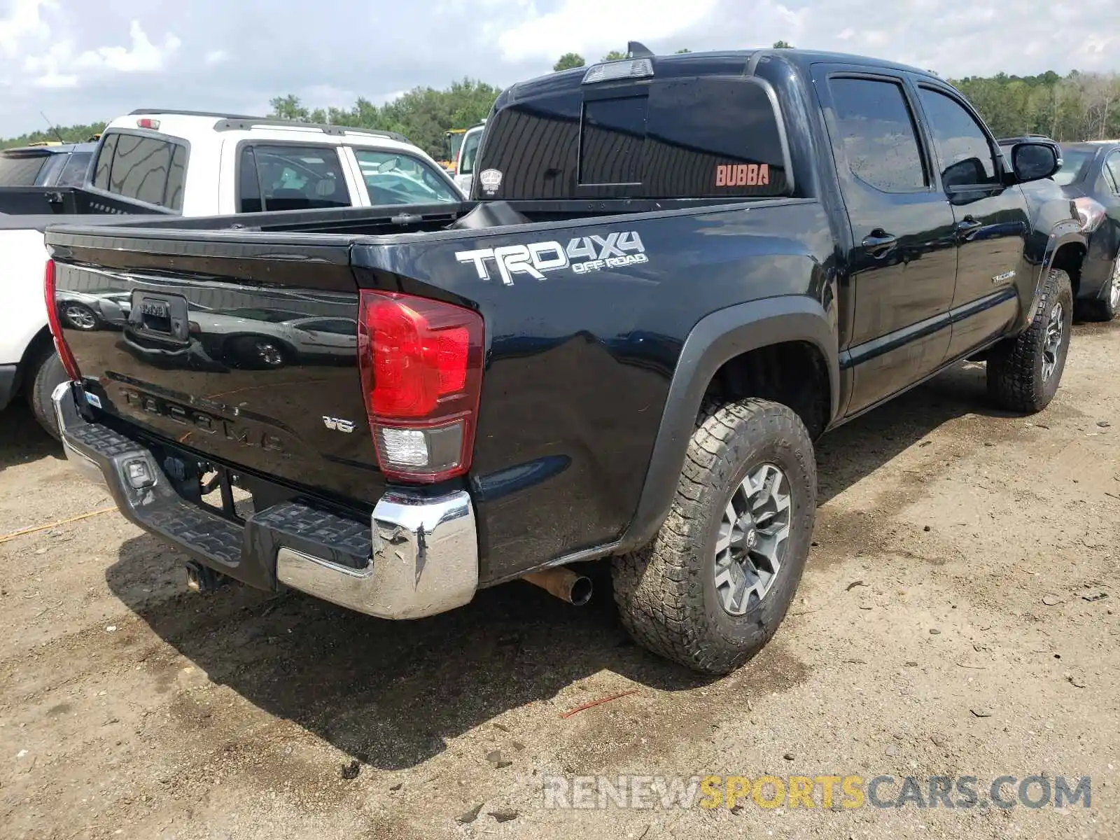 4 Photograph of a damaged car 5TFCZ5AN4KX190695 TOYOTA TACOMA 2019