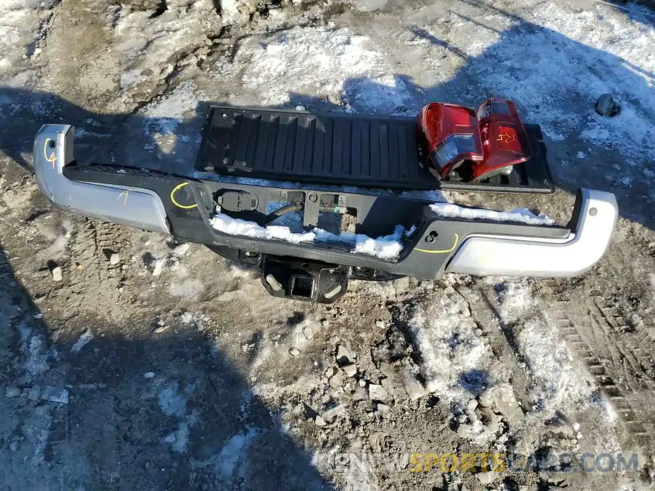 12 Photograph of a damaged car 5TFCZ5AN4KX195296 TOYOTA TACOMA 2019