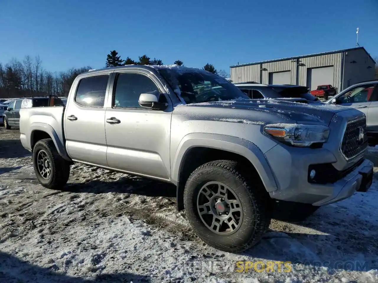 4 Фотография поврежденного автомобиля 5TFCZ5AN4KX195296 TOYOTA TACOMA 2019