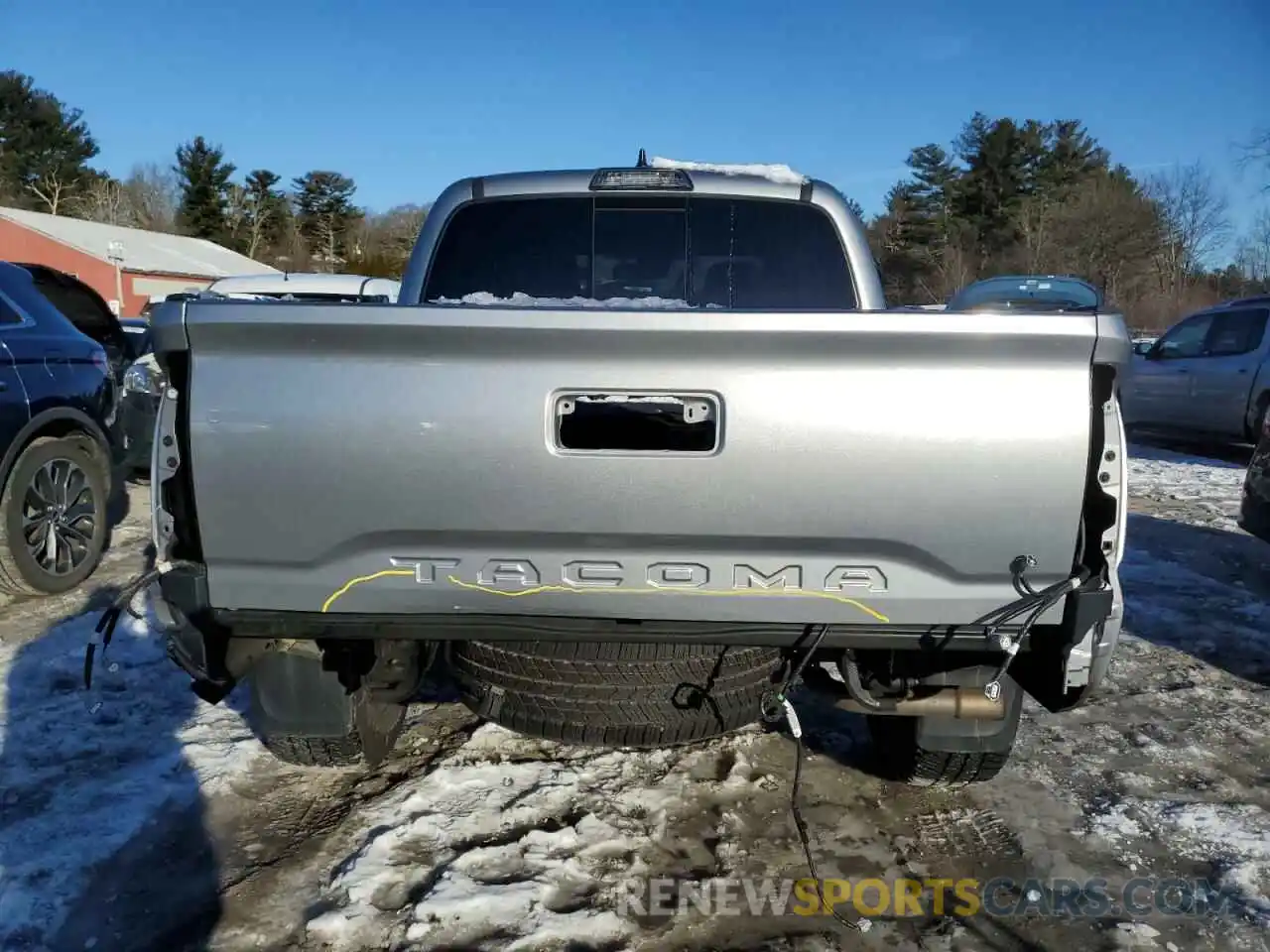 6 Photograph of a damaged car 5TFCZ5AN4KX195296 TOYOTA TACOMA 2019