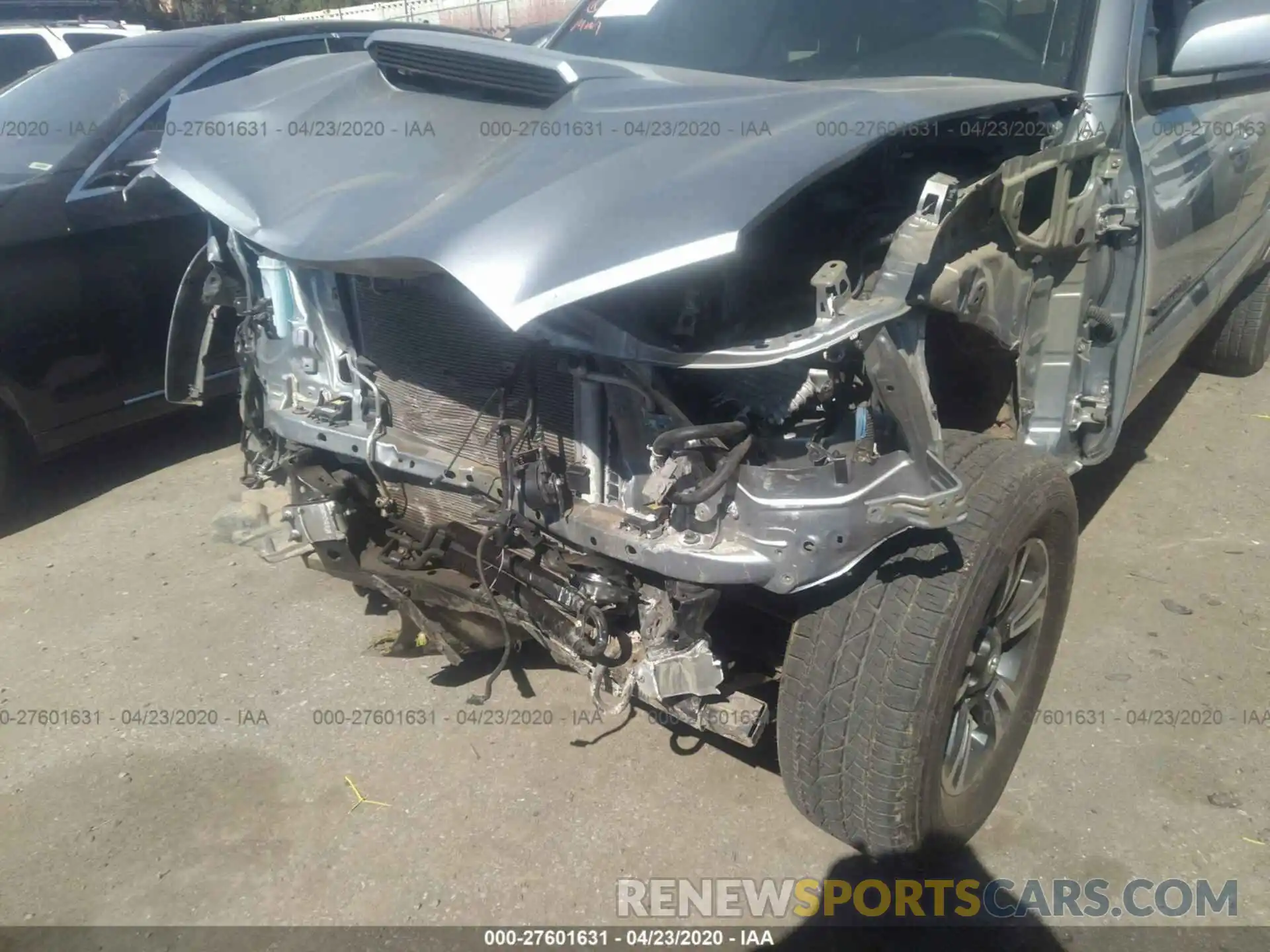 6 Photograph of a damaged car 5TFCZ5AN4KX198053 TOYOTA TACOMA 2019