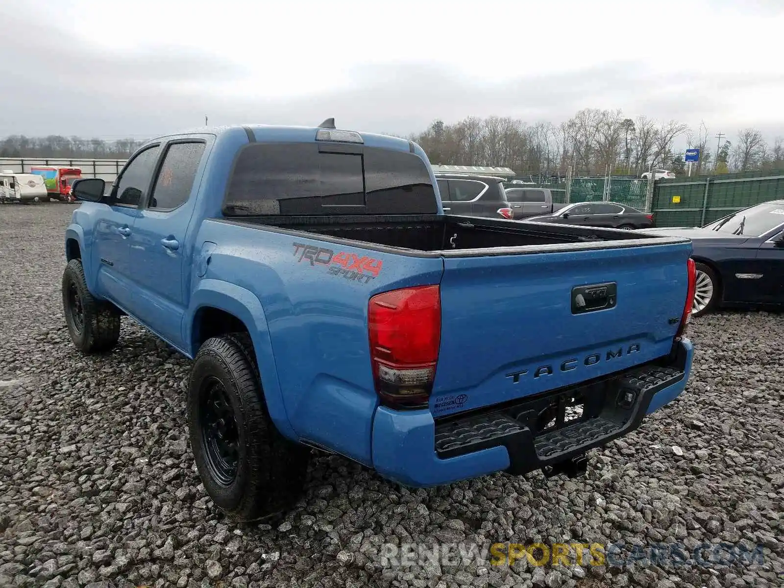 3 Photograph of a damaged car 5TFCZ5AN4KX203025 TOYOTA TACOMA 2019