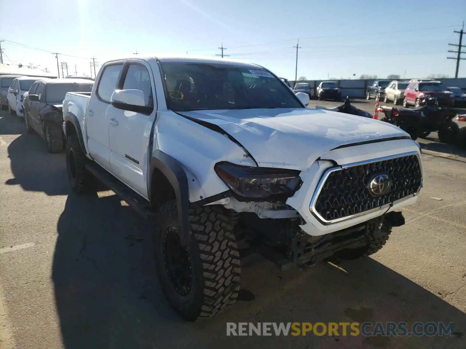 1 Photograph of a damaged car 5TFCZ5AN4KX208905 TOYOTA TACOMA 2019