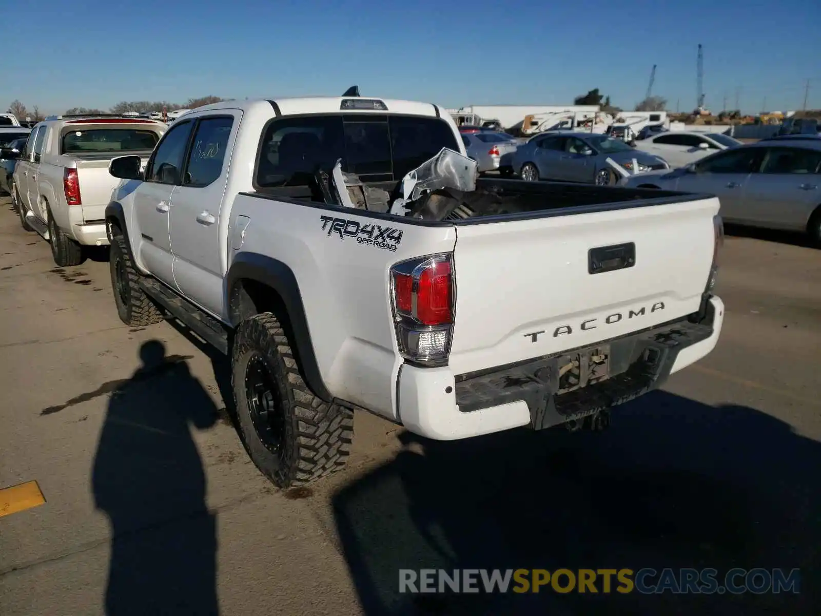 3 Photograph of a damaged car 5TFCZ5AN4KX208905 TOYOTA TACOMA 2019