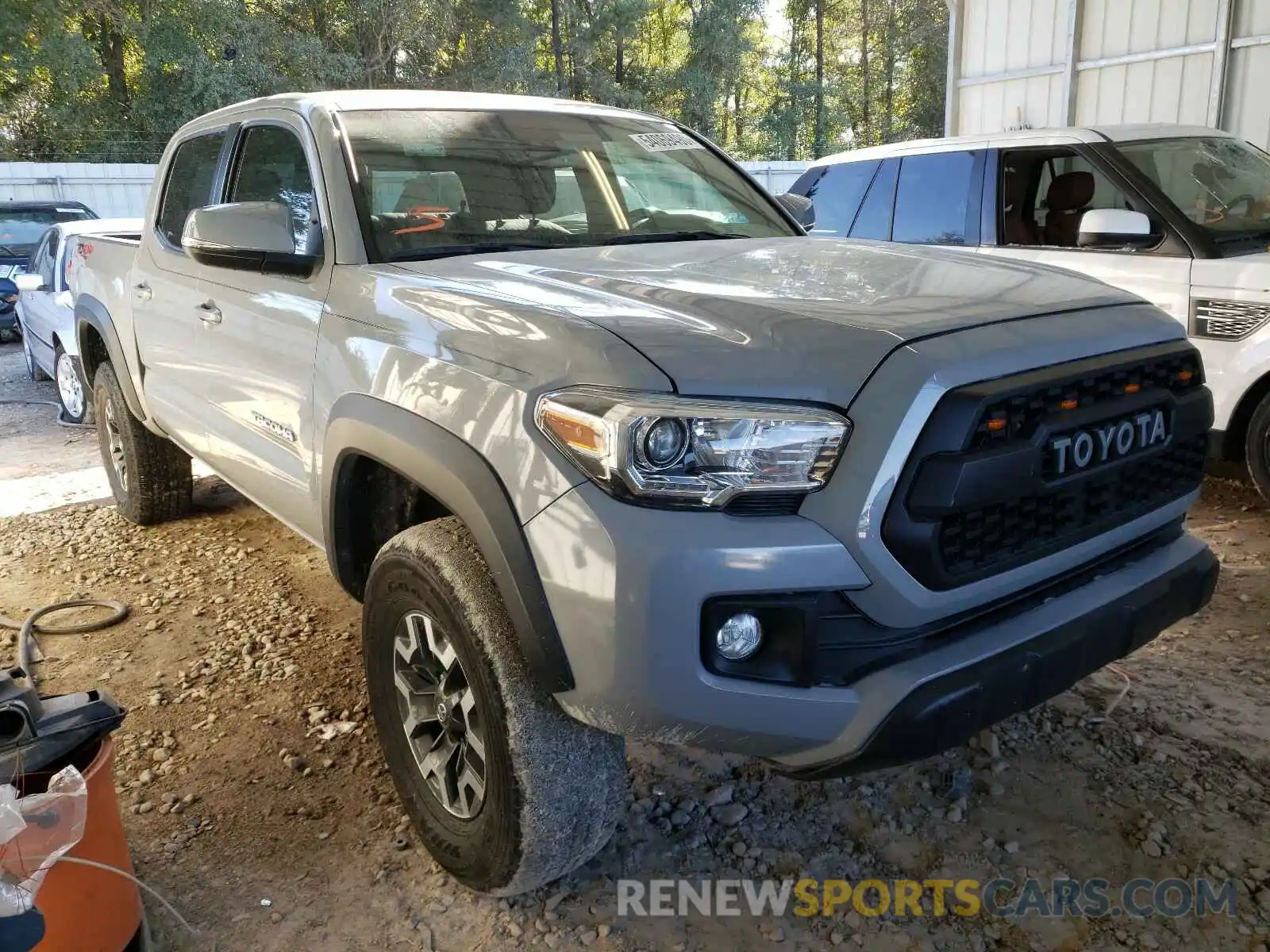 1 Photograph of a damaged car 5TFCZ5AN5KX165563 TOYOTA TACOMA 2019