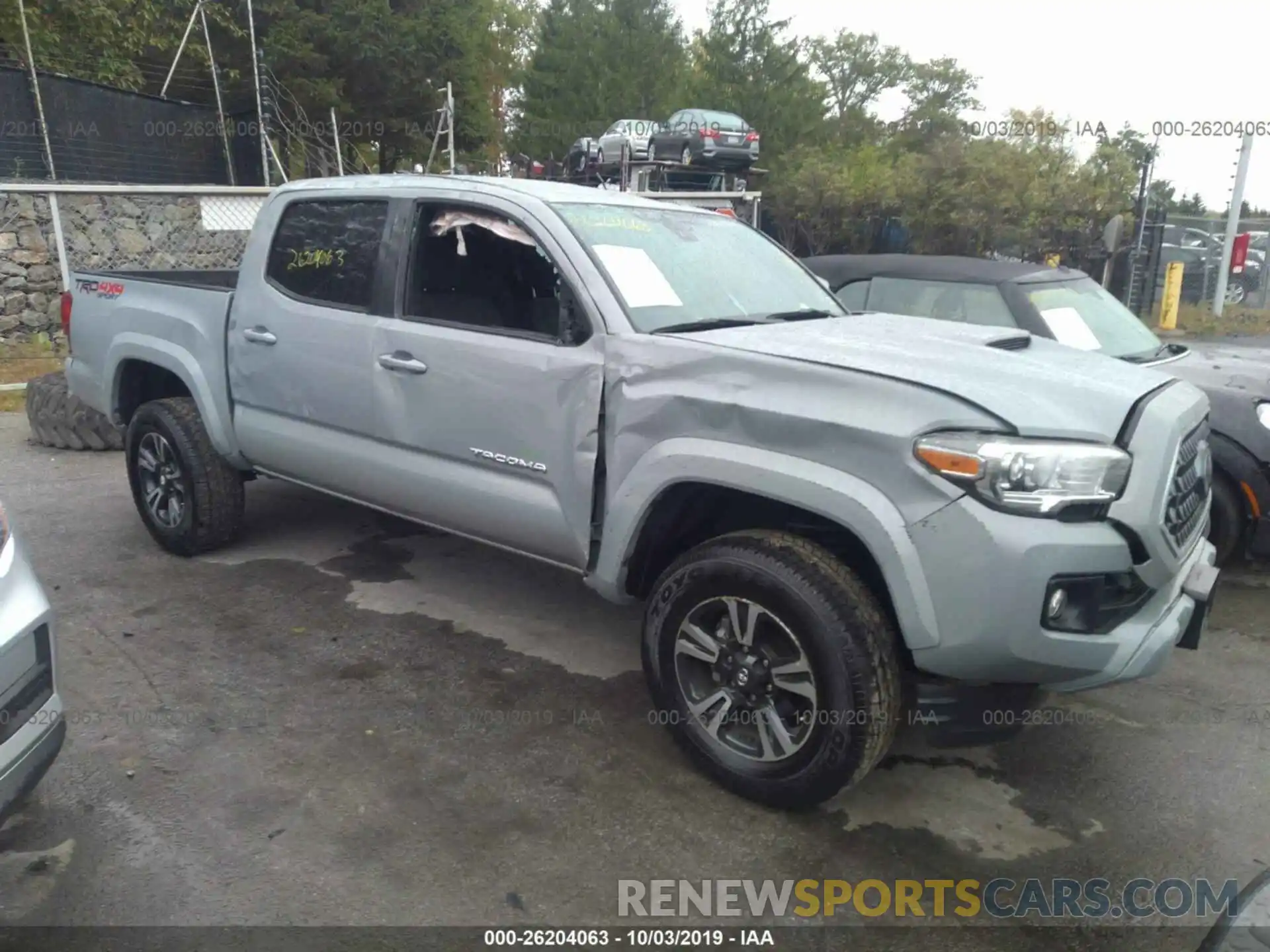 1 Photograph of a damaged car 5TFCZ5AN5KX177695 TOYOTA TACOMA 2019