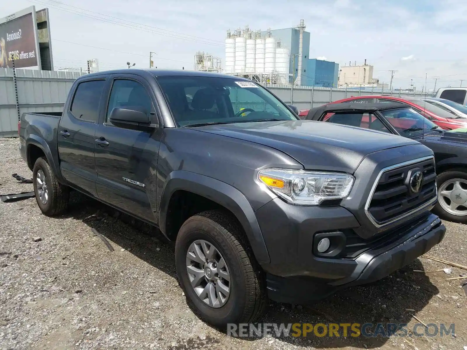 1 Фотография поврежденного автомобиля 5TFCZ5AN5KX179429 TOYOTA TACOMA 2019