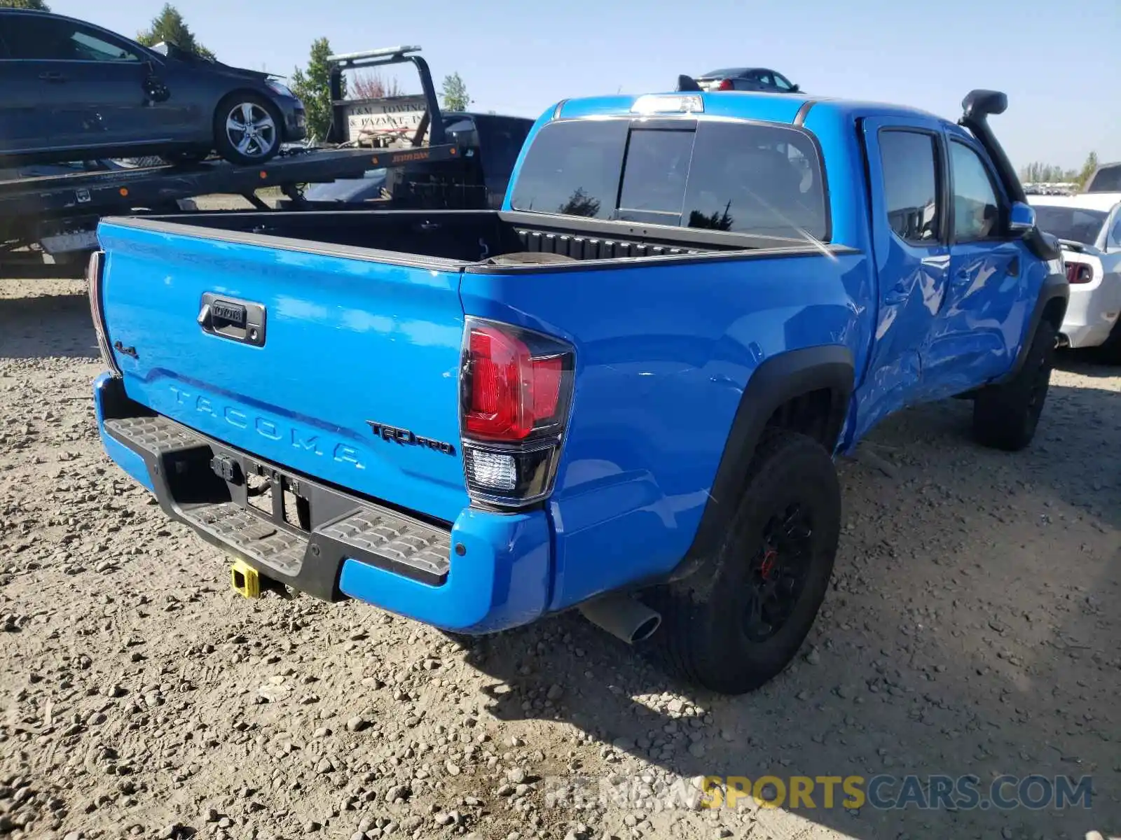 4 Фотография поврежденного автомобиля 5TFCZ5AN5KX181665 TOYOTA TACOMA 2019