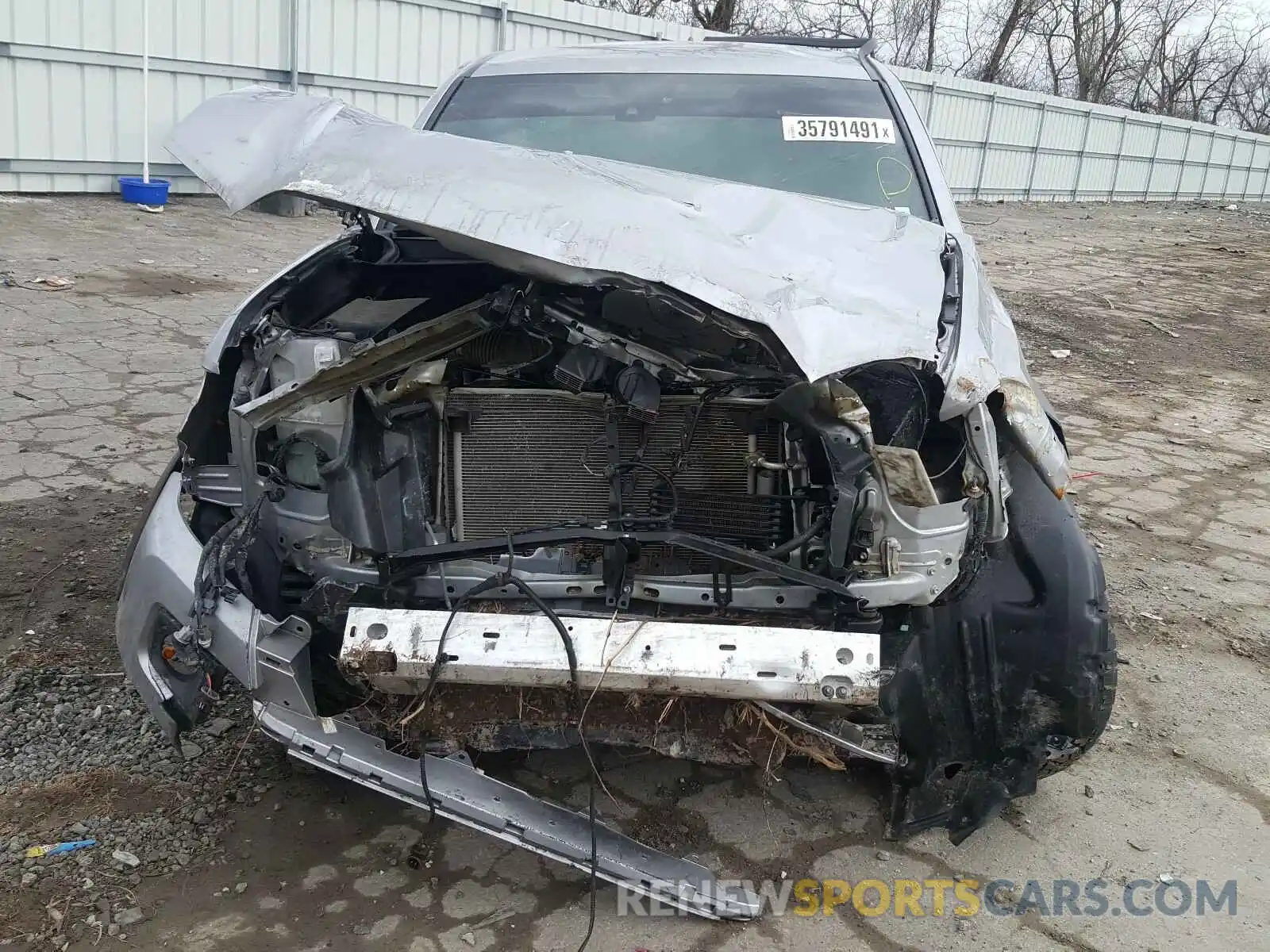 9 Фотография поврежденного автомобиля 5TFCZ5AN5KX182430 TOYOTA TACOMA 2019