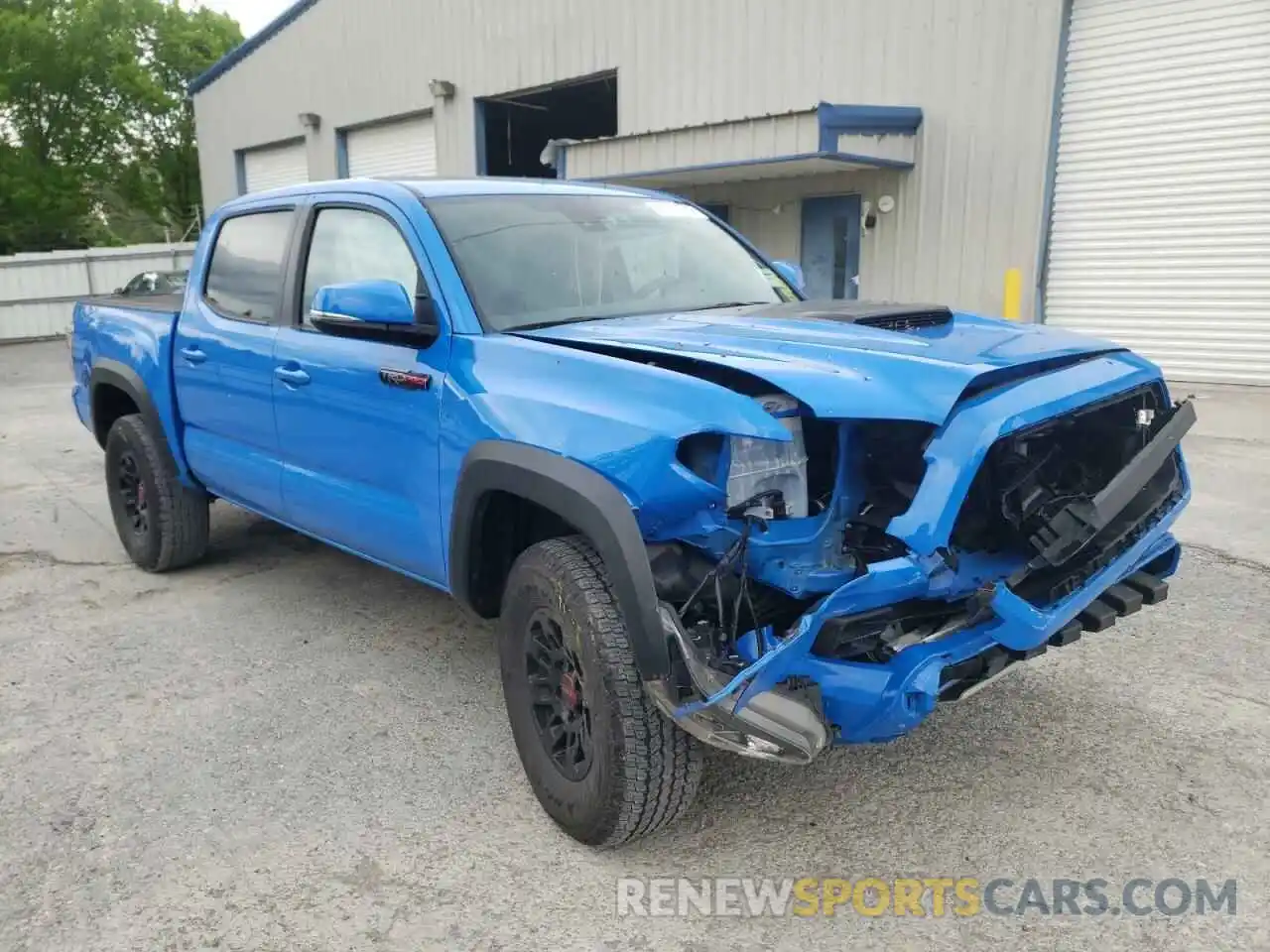 1 Photograph of a damaged car 5TFCZ5AN5KX183383 TOYOTA TACOMA 2019