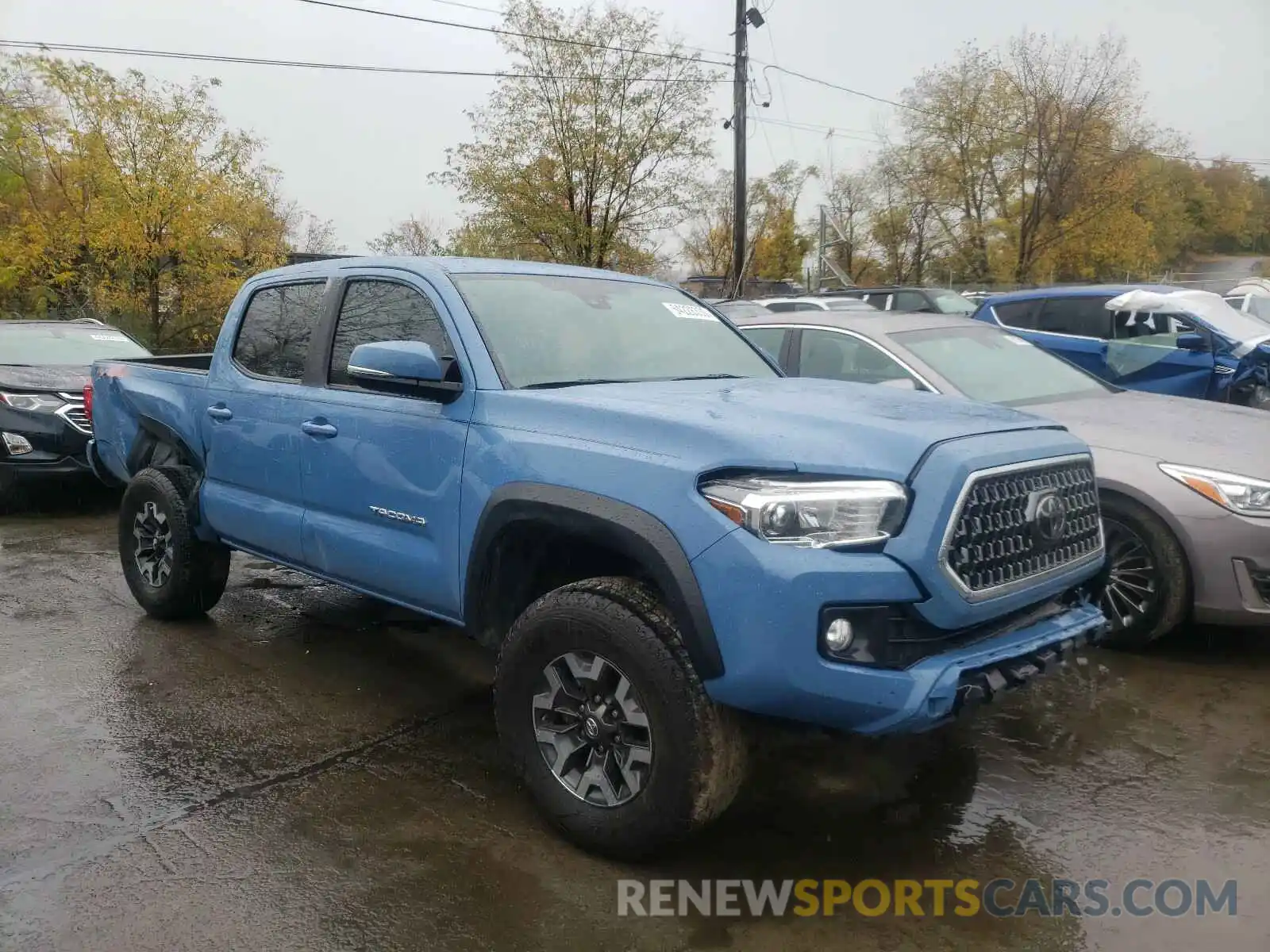 1 Photograph of a damaged car 5TFCZ5AN5KX188678 TOYOTA TACOMA 2019