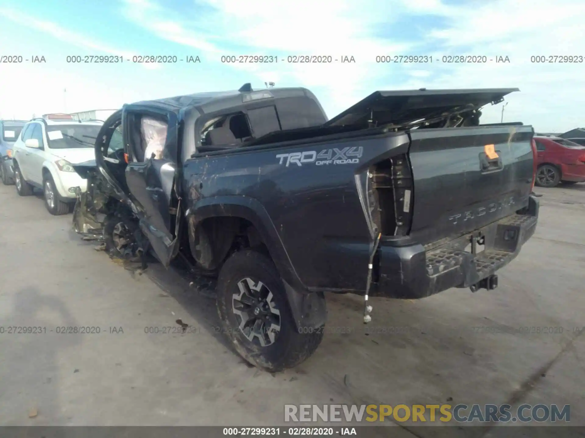 3 Photograph of a damaged car 5TFCZ5AN5KX189233 TOYOTA TACOMA 2019