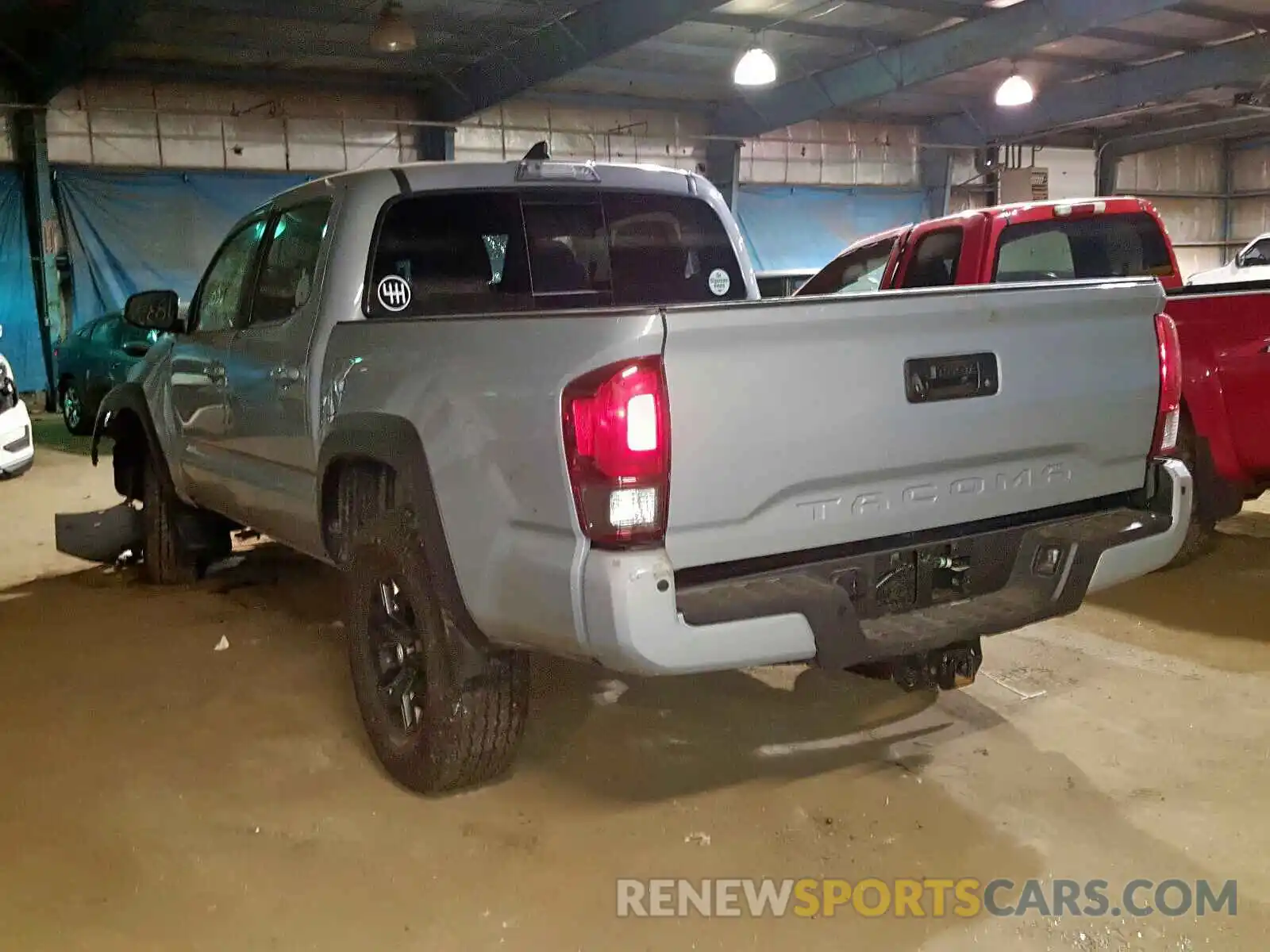 3 Photograph of a damaged car 5TFCZ5AN5KX191841 TOYOTA TACOMA 2019