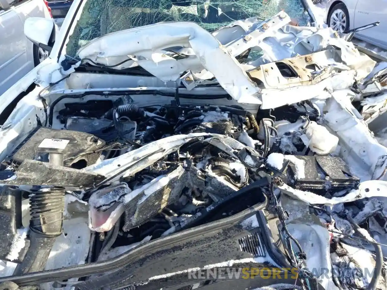 7 Photograph of a damaged car 5TFCZ5AN5KX205298 TOYOTA TACOMA 2019