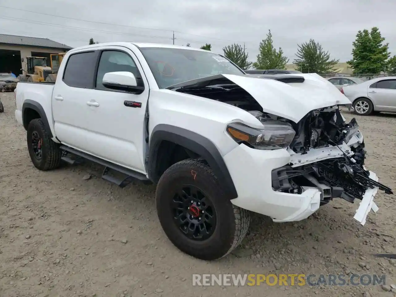 1 Фотография поврежденного автомобиля 5TFCZ5AN5KX206158 TOYOTA TACOMA 2019