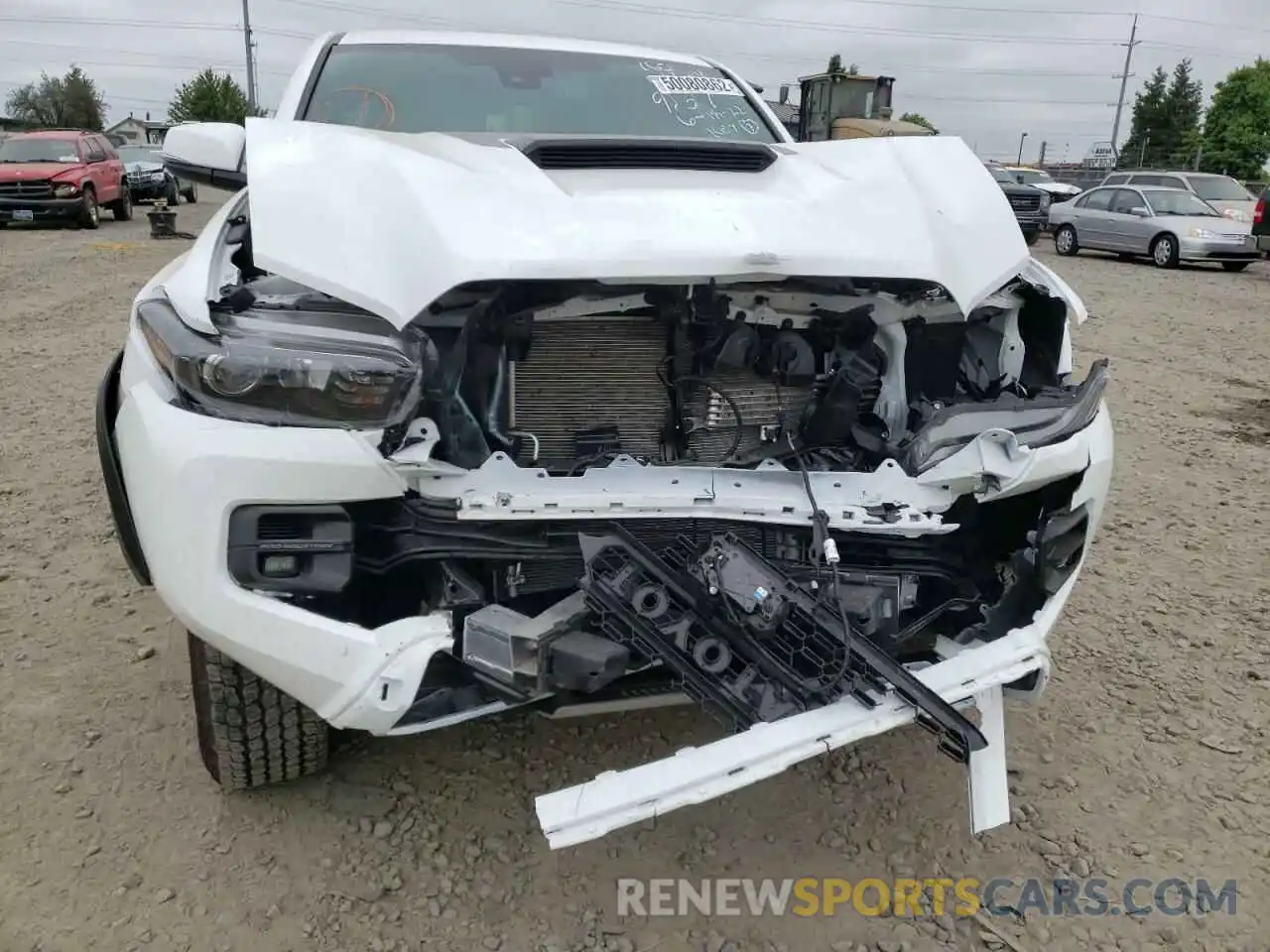 9 Photograph of a damaged car 5TFCZ5AN5KX206158 TOYOTA TACOMA 2019