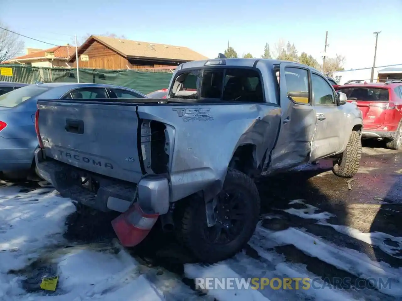 4 Photograph of a damaged car 5TFCZ5AN5KX207097 TOYOTA TACOMA 2019