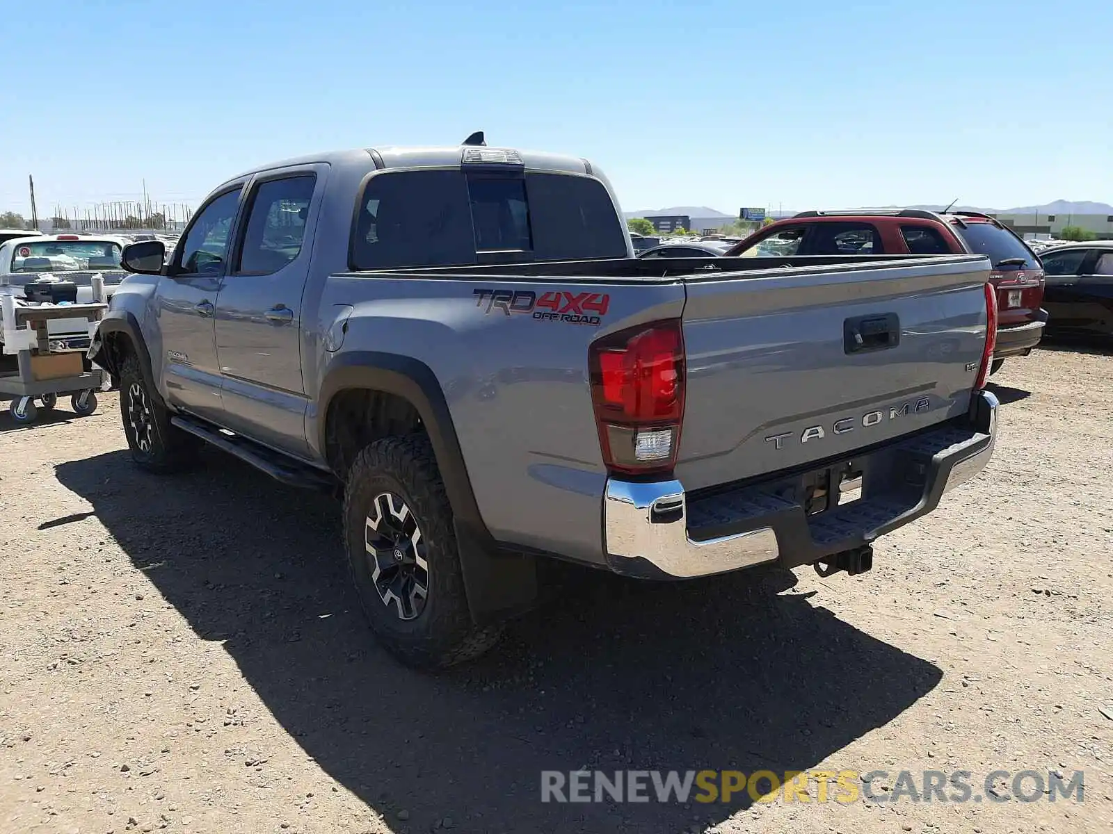 3 Фотография поврежденного автомобиля 5TFCZ5AN6KX168231 TOYOTA TACOMA 2019