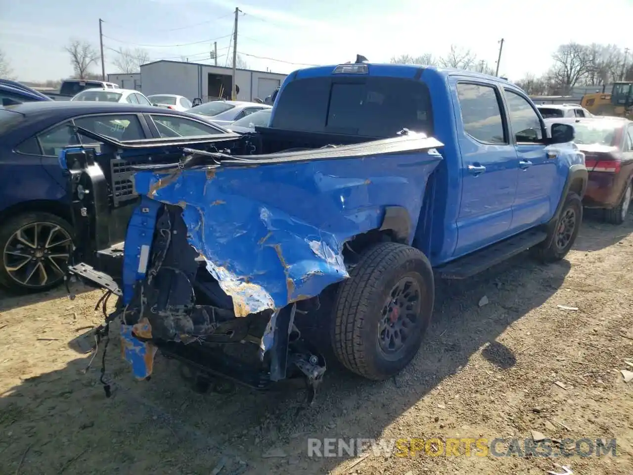 4 Photograph of a damaged car 5TFCZ5AN6KX169184 TOYOTA TACOMA 2019