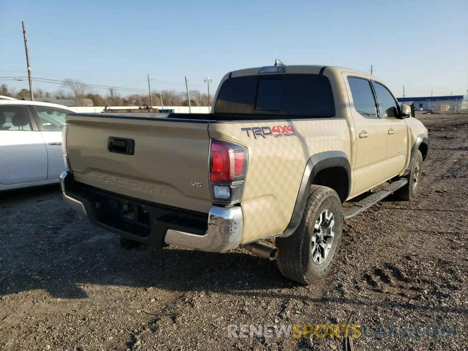 4 Фотография поврежденного автомобиля 5TFCZ5AN6KX173056 TOYOTA TACOMA 2019