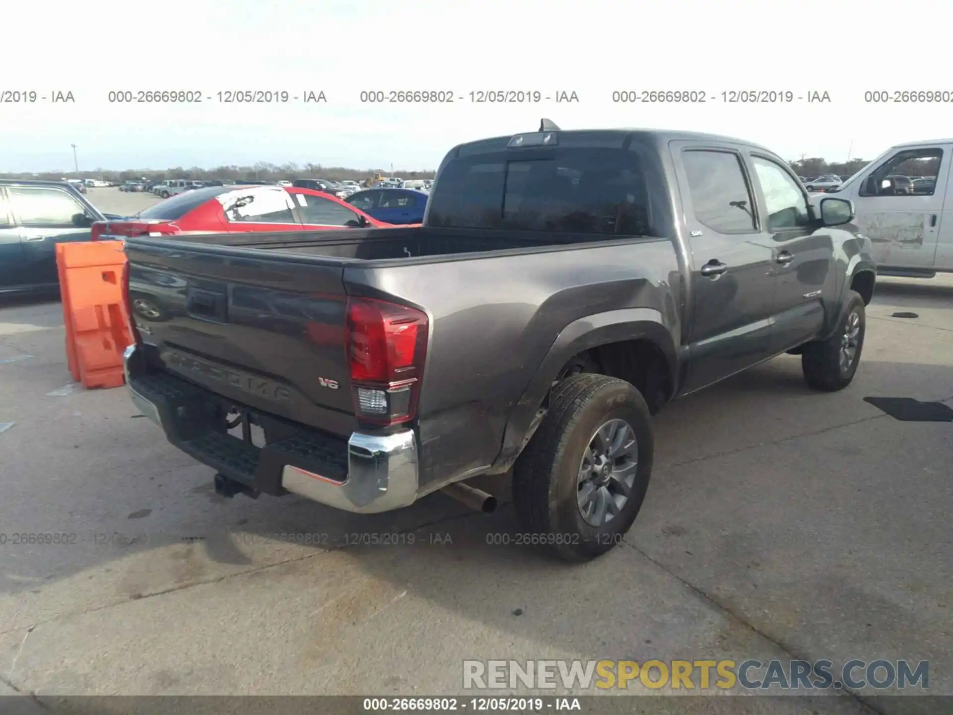 4 Photograph of a damaged car 5TFCZ5AN6KX174482 TOYOTA TACOMA 2019