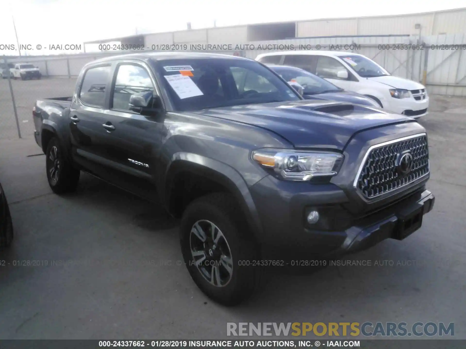 1 Photograph of a damaged car 5TFCZ5AN6KX179505 TOYOTA TACOMA 2019