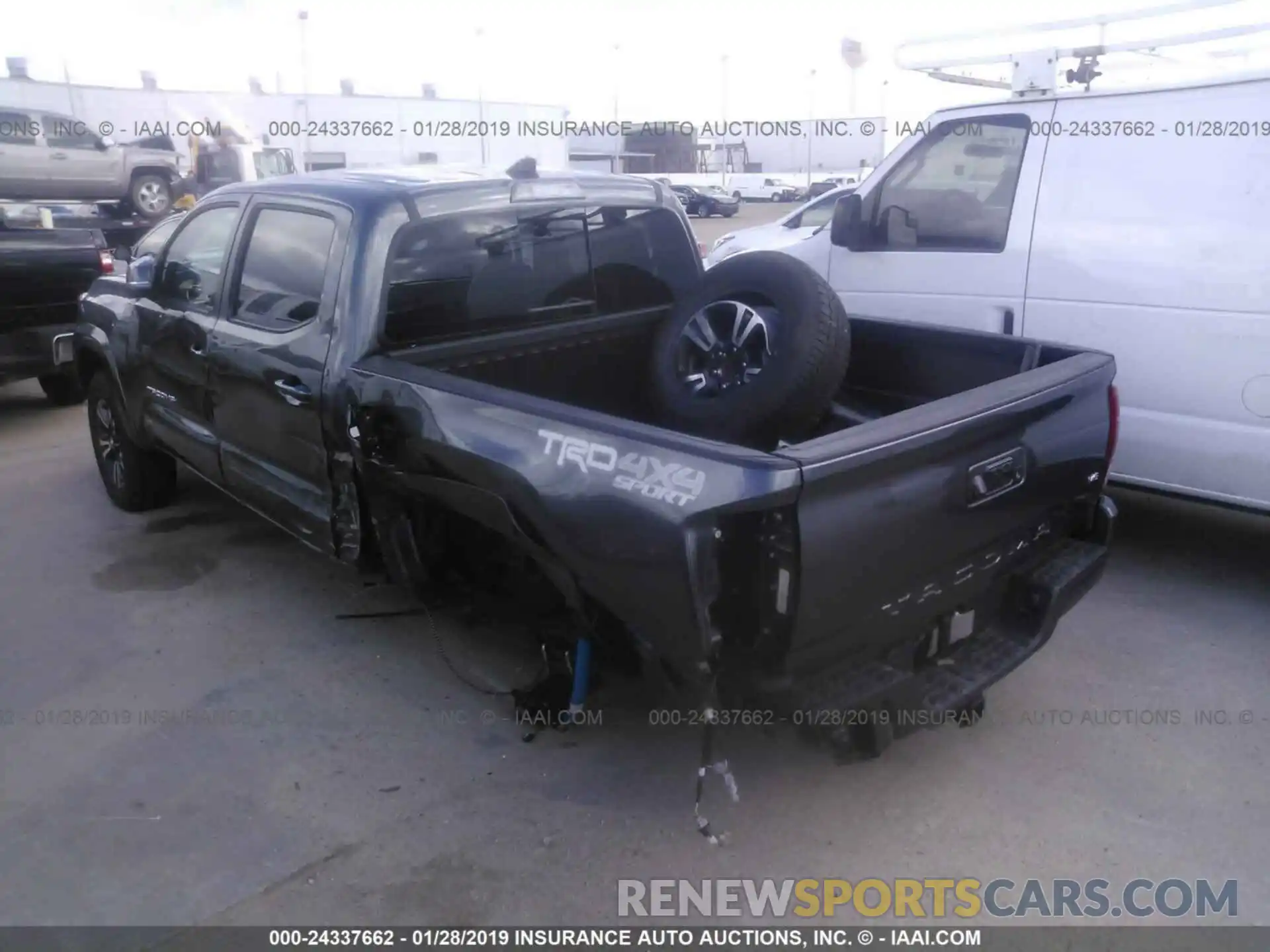 3 Photograph of a damaged car 5TFCZ5AN6KX179505 TOYOTA TACOMA 2019