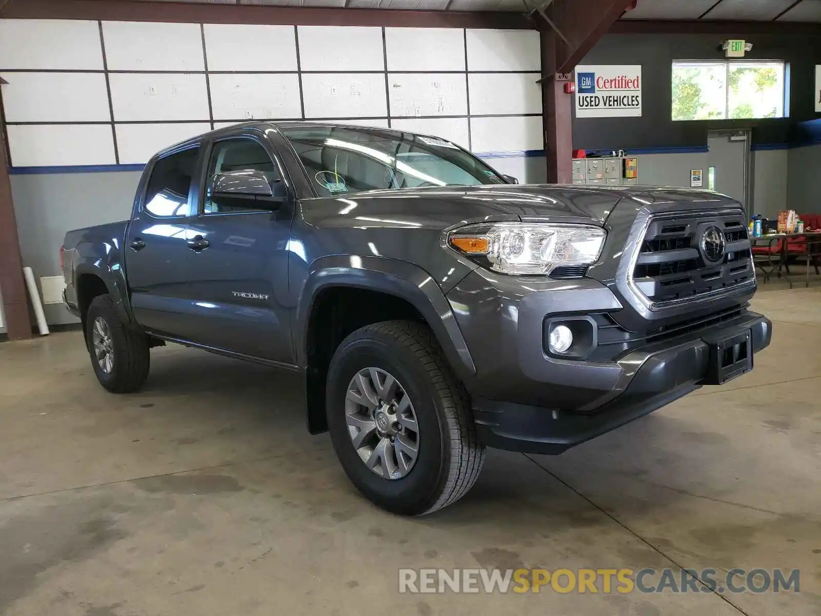 1 Photograph of a damaged car 5TFCZ5AN6KX179617 TOYOTA TACOMA 2019