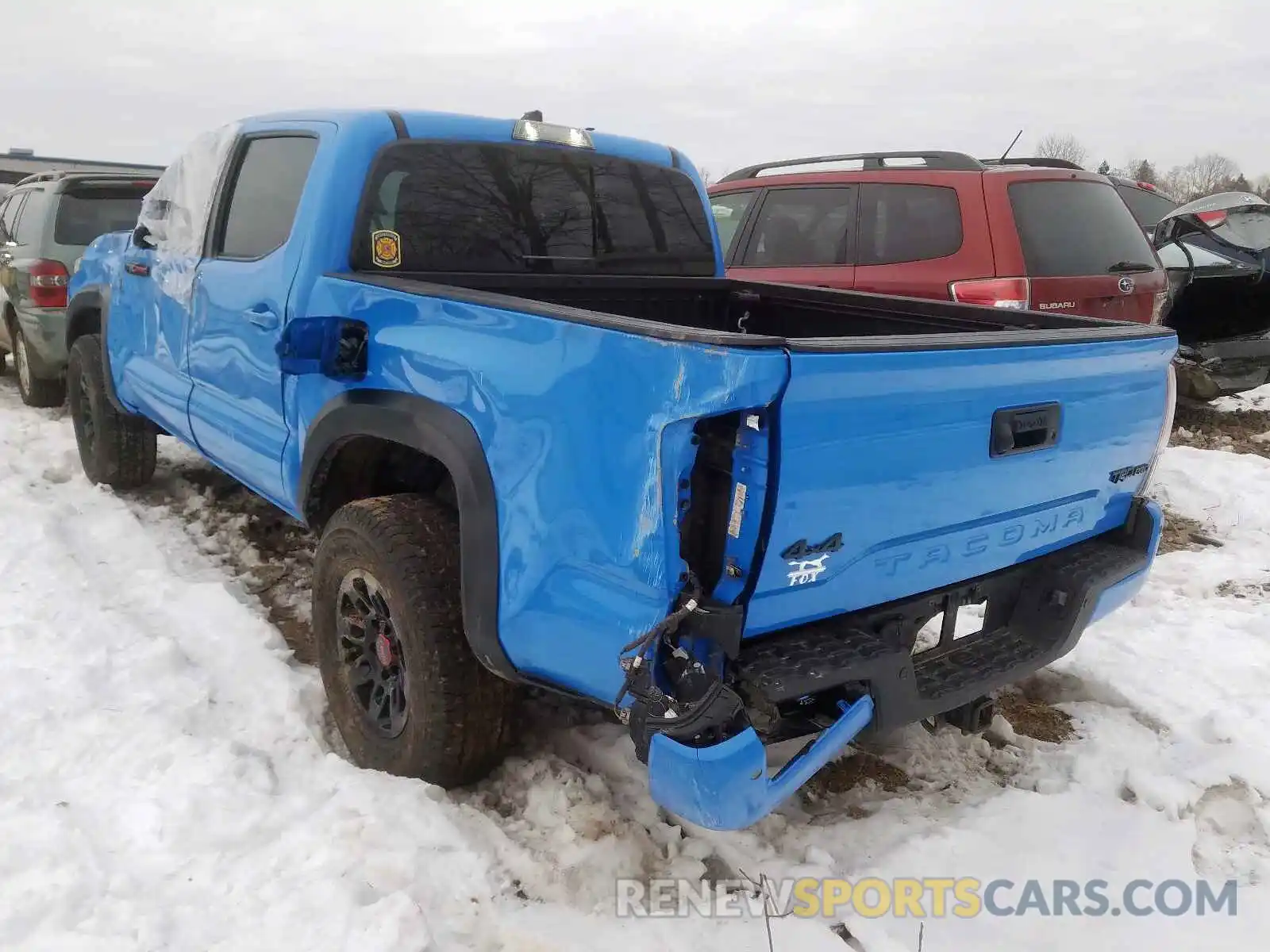 3 Фотография поврежденного автомобиля 5TFCZ5AN6KX179763 TOYOTA TACOMA 2019