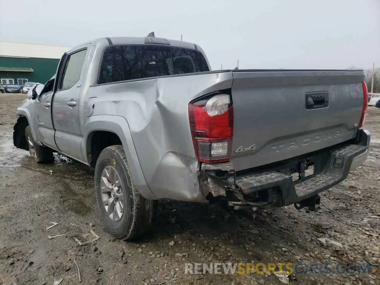 3 Photograph of a damaged car 5TFCZ5AN6KX182985 TOYOTA TACOMA 2019